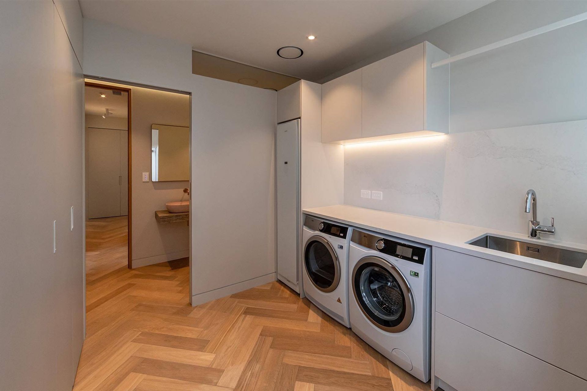 Shangri La Apartment