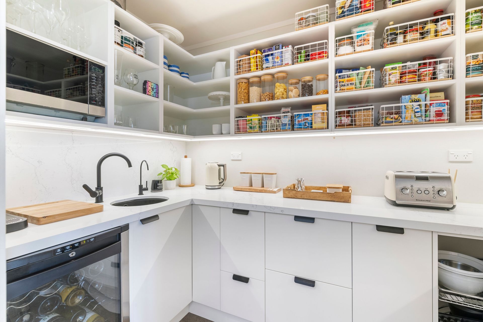 Smith-Matakana-scullery-completed-a.jpg