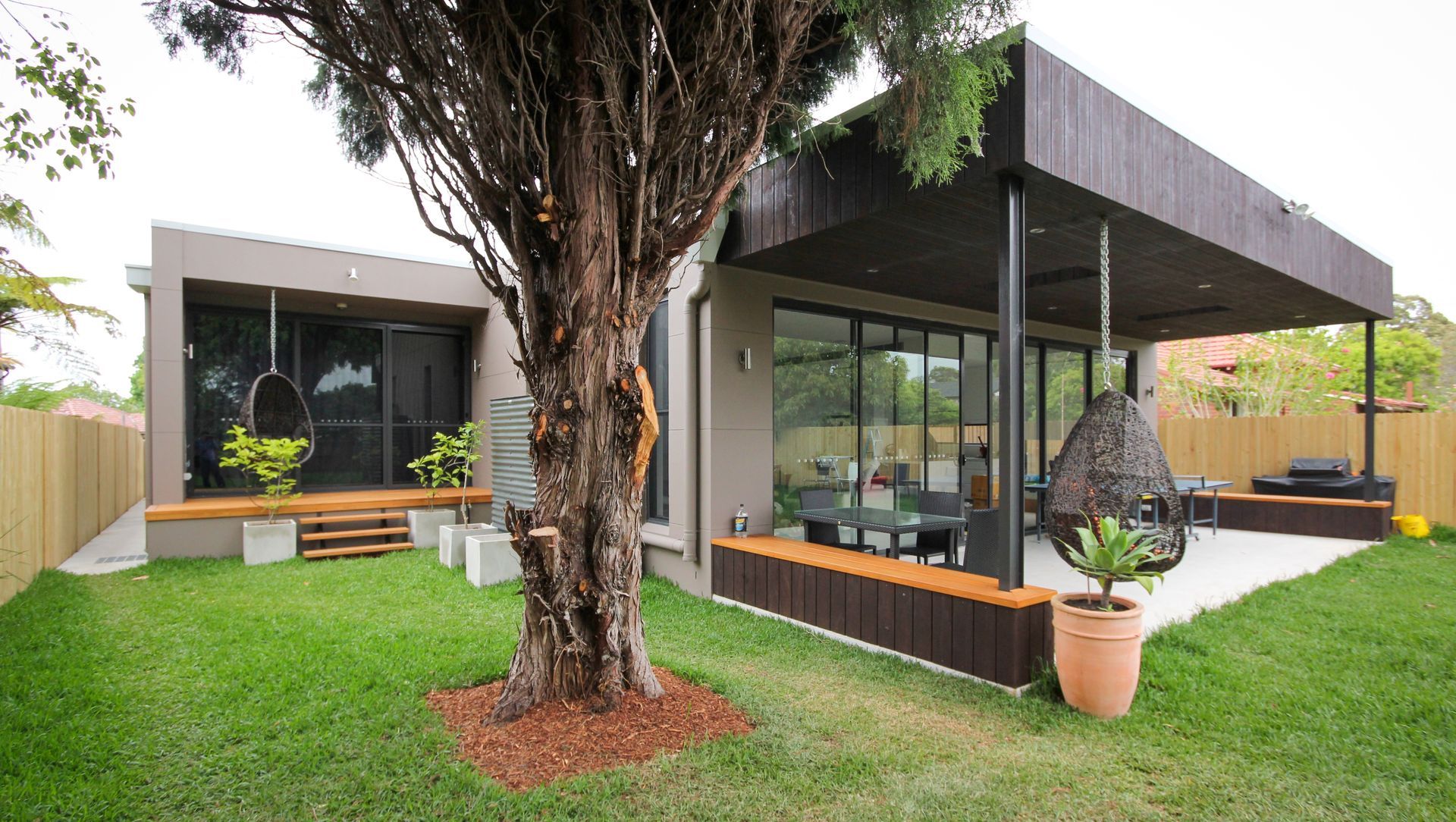 Swing House banner