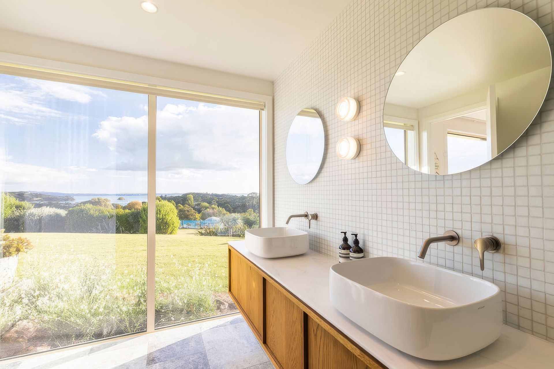 Waiheke-Pool-Interior-Renovation-18Bathroom-gigapixel-standard-v2-2x.jpg