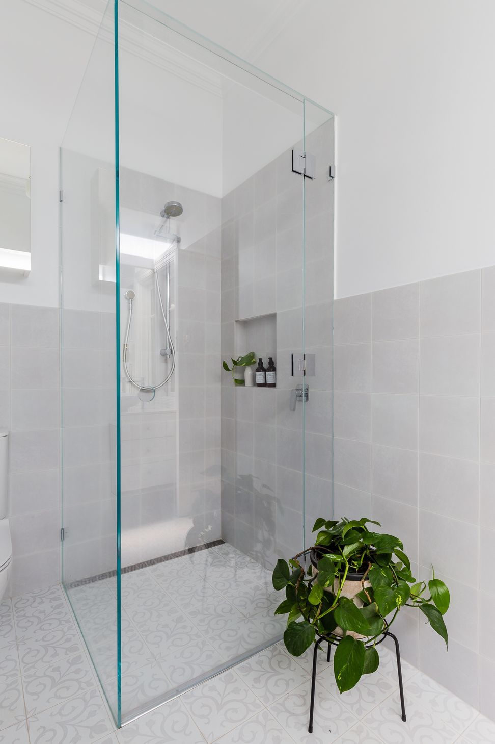 BATHROOM MAKEOVER