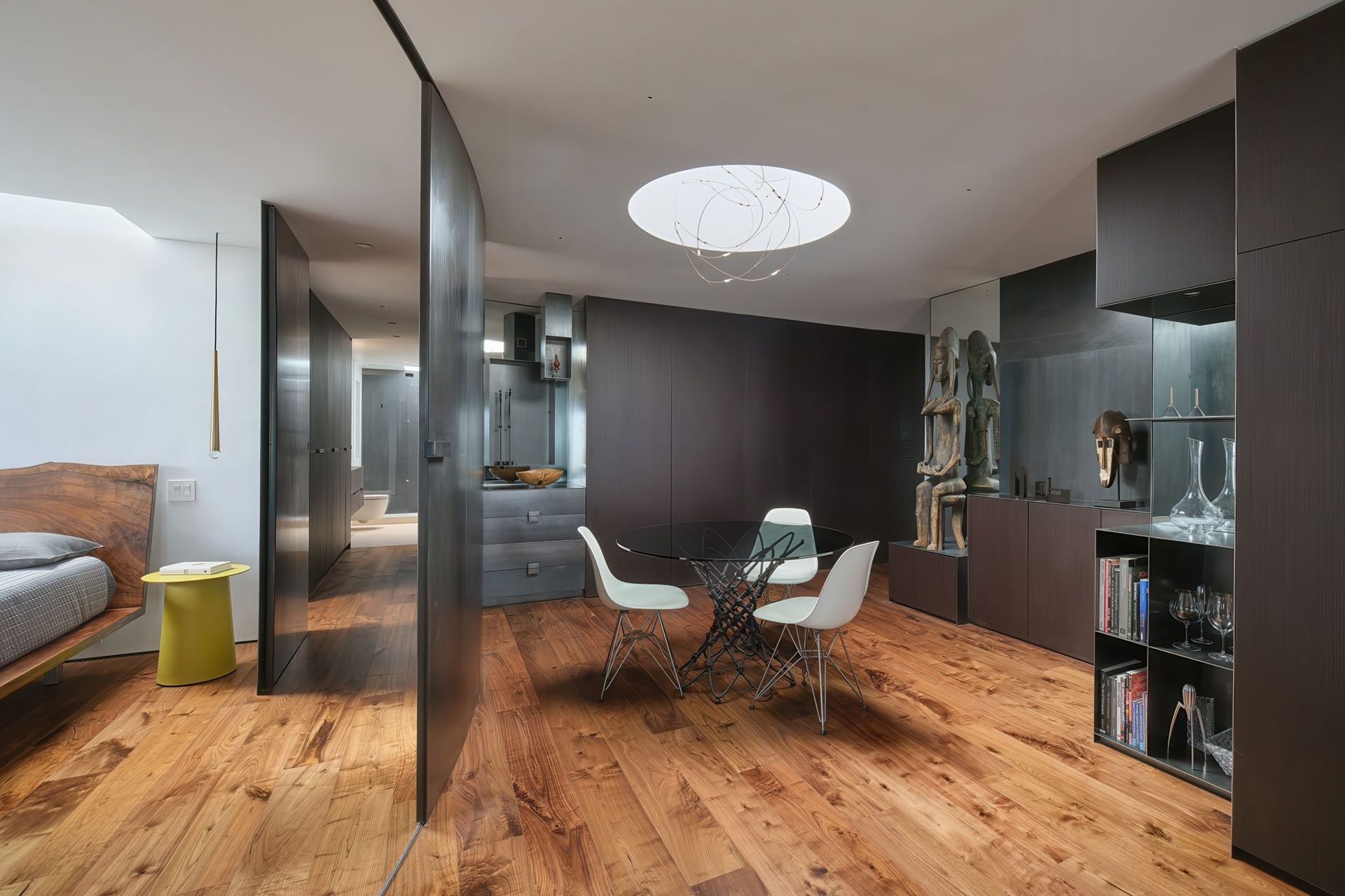 ZdV-3-STEEL-lifeview-from-living-to-diningentryhallbedroombathroomPhotoByBruceDamonte0305.jpeg