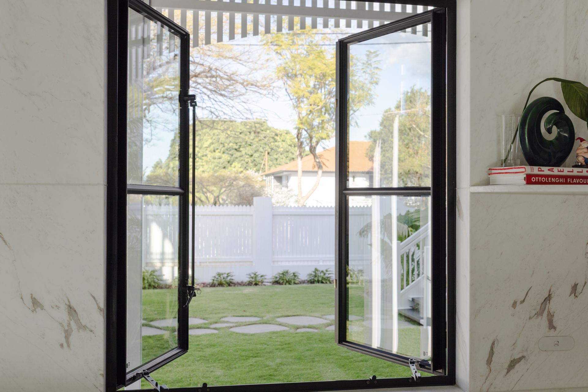 Zen-Doora-Windows-Ascot-St-55.jpg