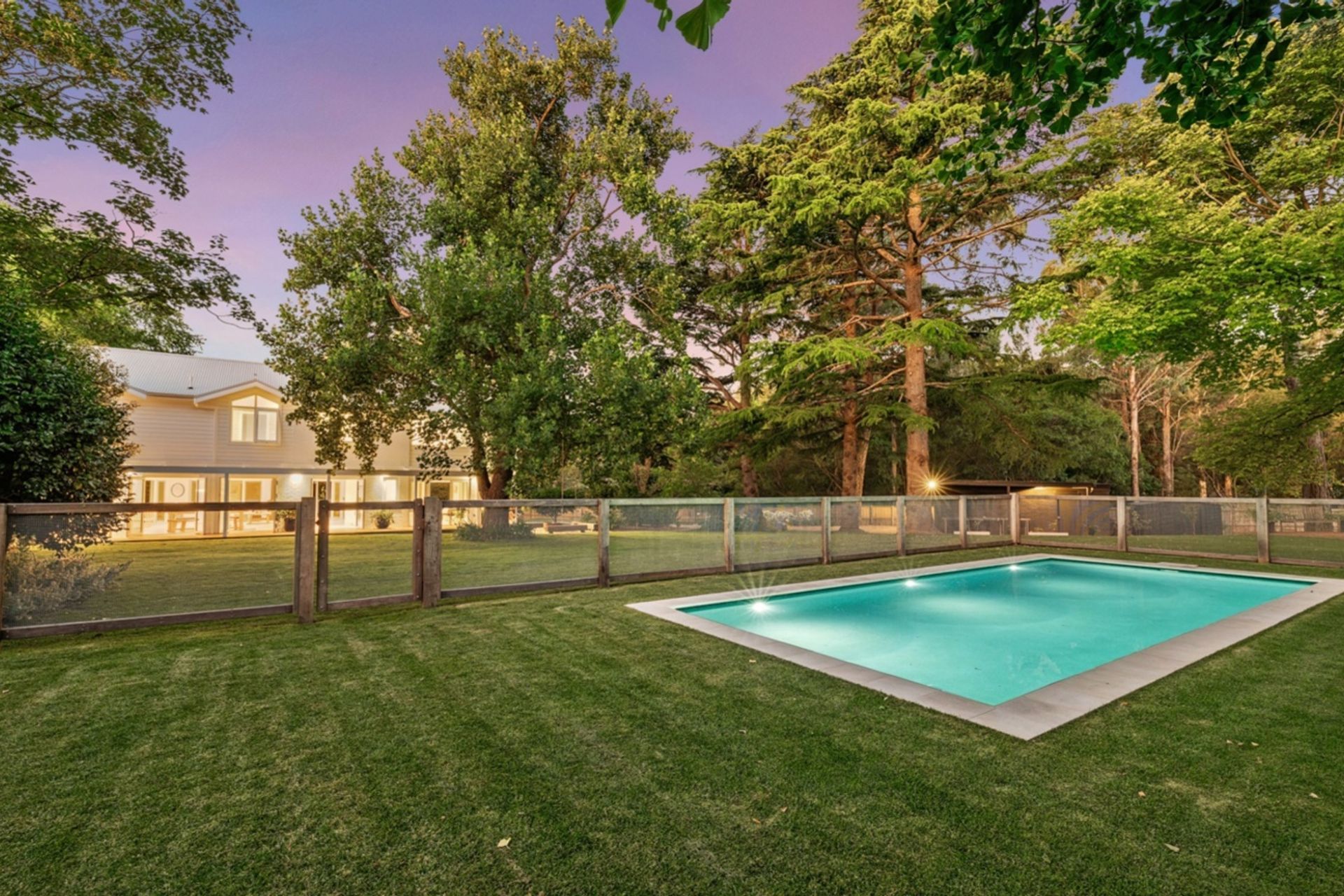 buildme9-Bradman-Ave-1664-2-Web-gigapixel-standard-width-1389px.jpg