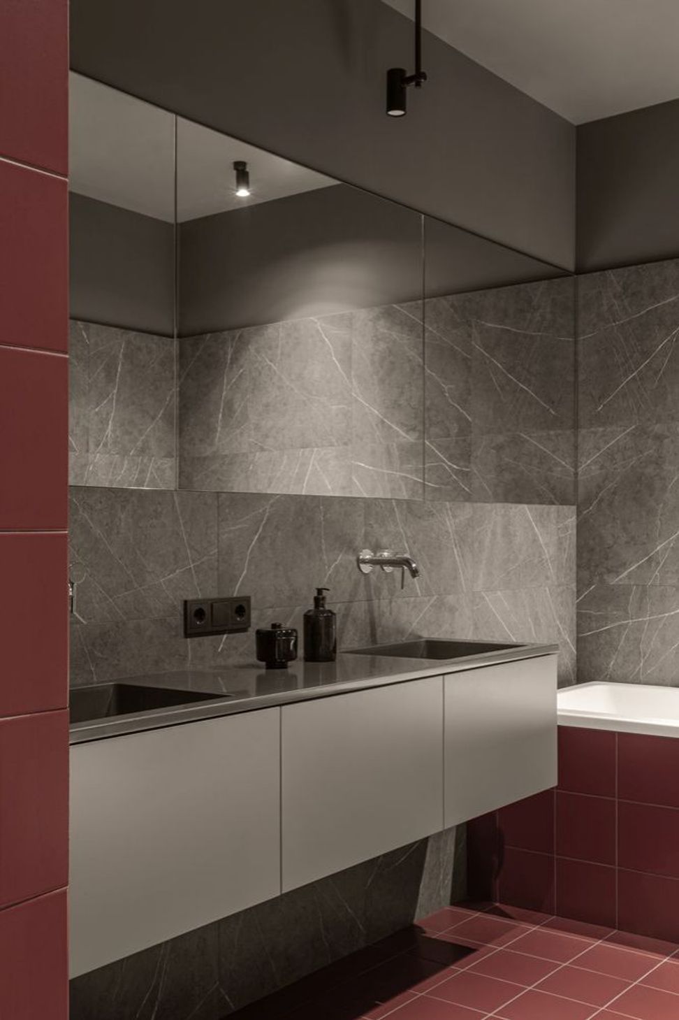 PERFECT BLEND OF FORM AND FUNCTION - FULL RENOVATION