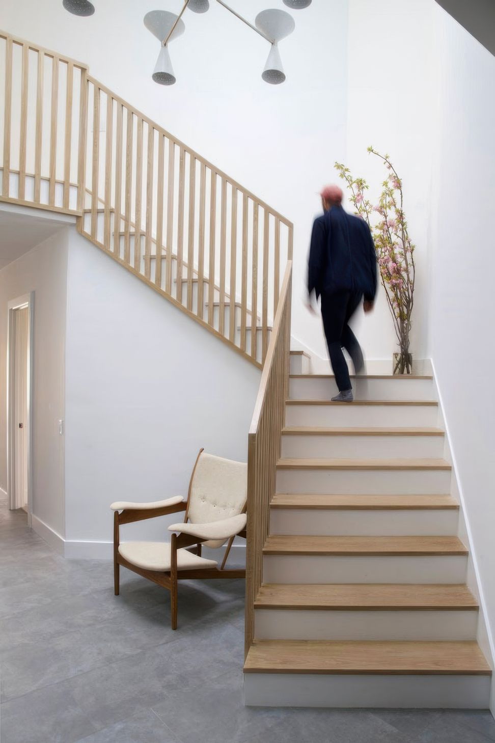 imgi27modern-interior-wooden-stair-rail-design-gigapixel-standard-v2-4x.jpg