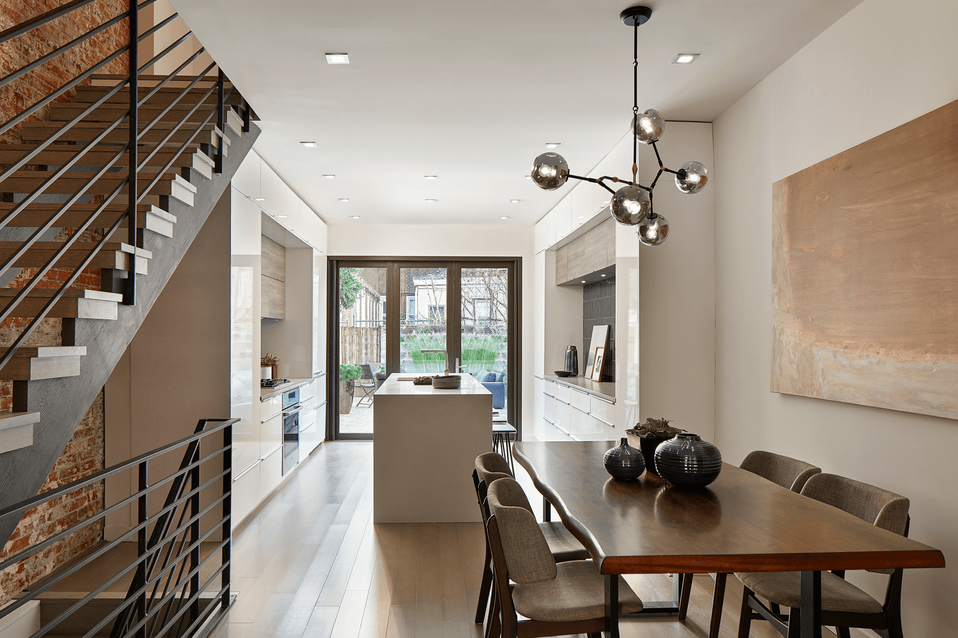 kYd-Logan-Square-Town-House-05.png