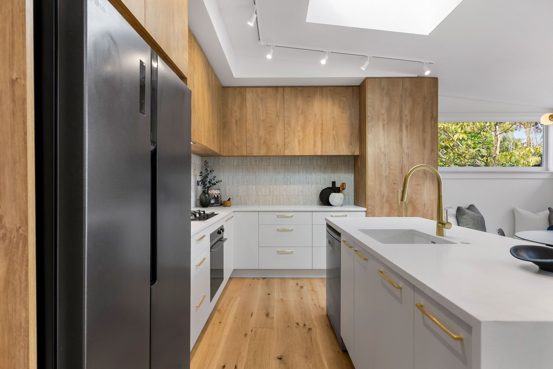 kitchen-v20.jpg