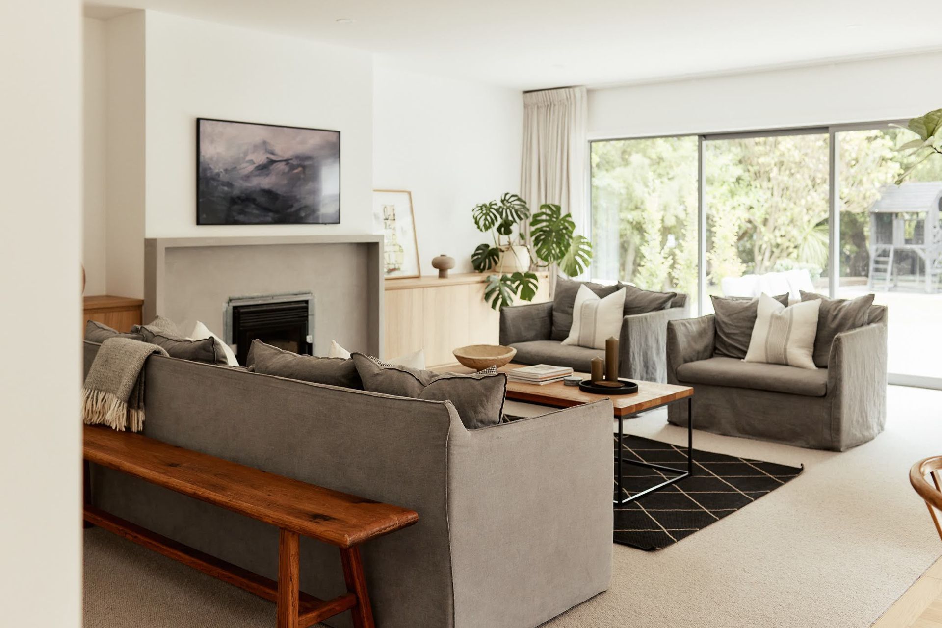 lounge-2-1-v2.jpg