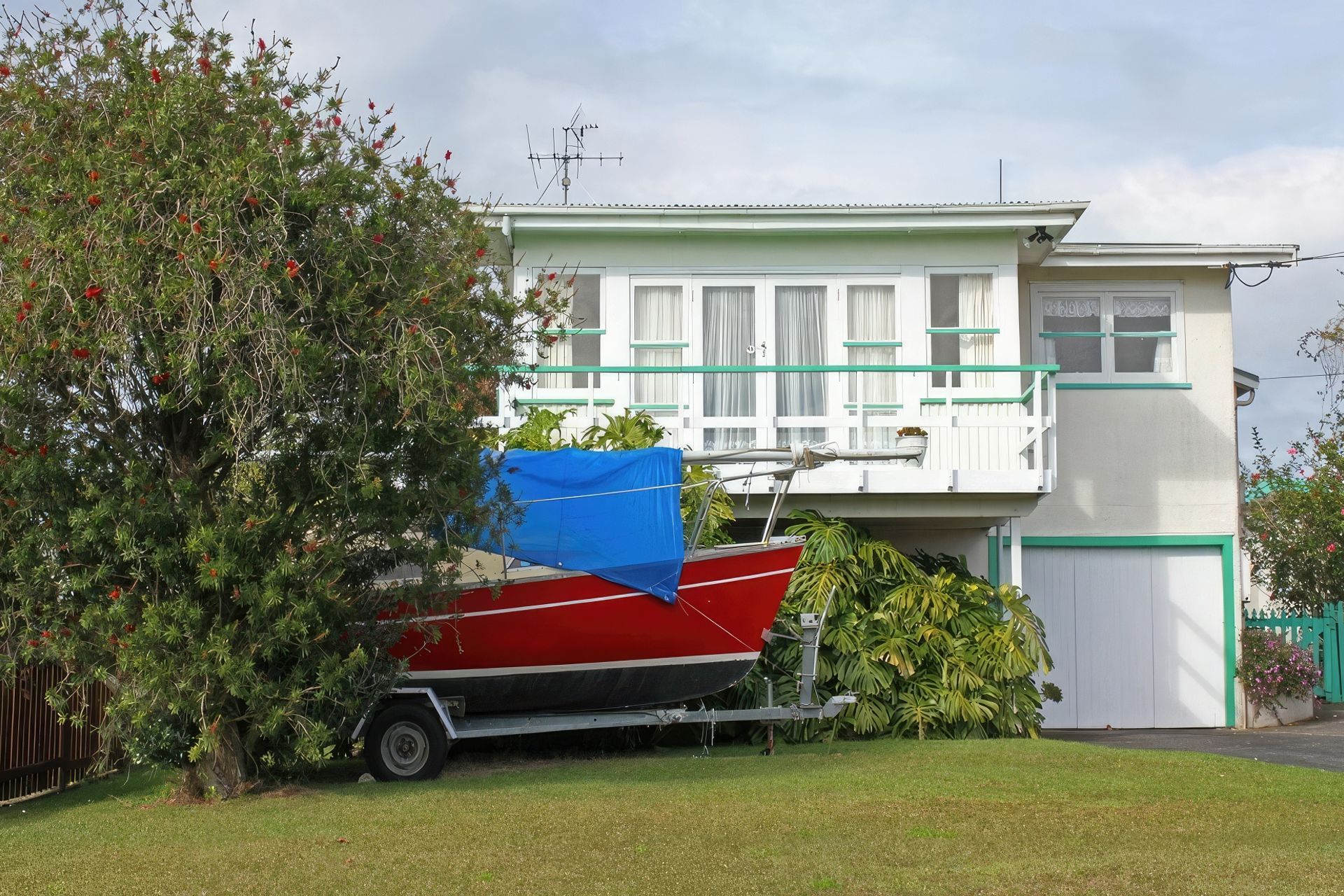upReidsHouse8-1030x618-fix-standard-scale-200x.jpg
