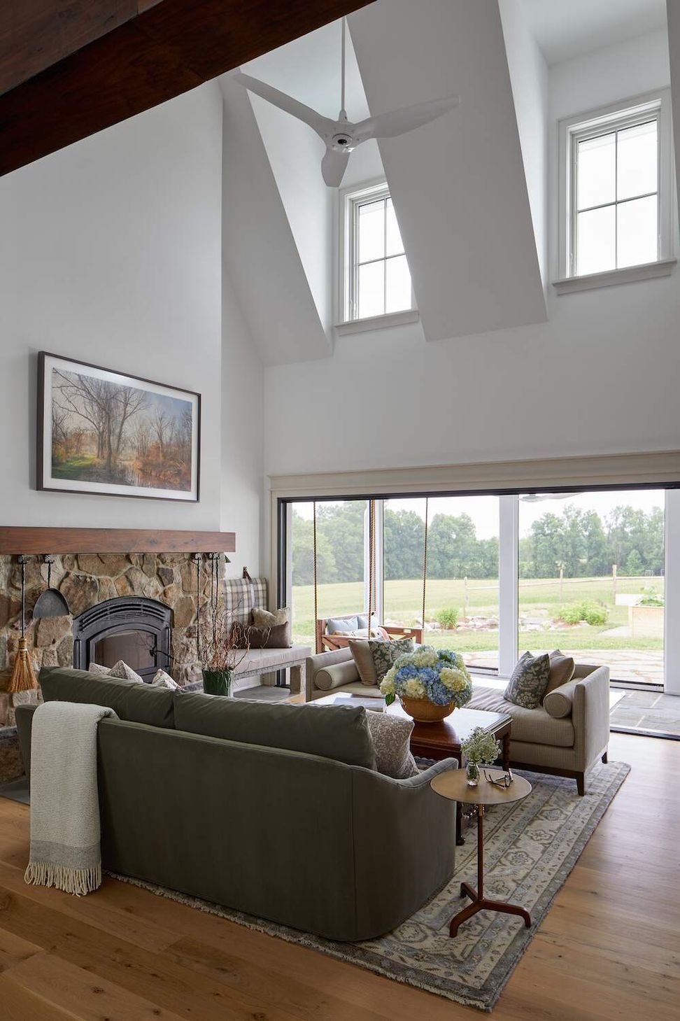 026livingroom77311.jpg