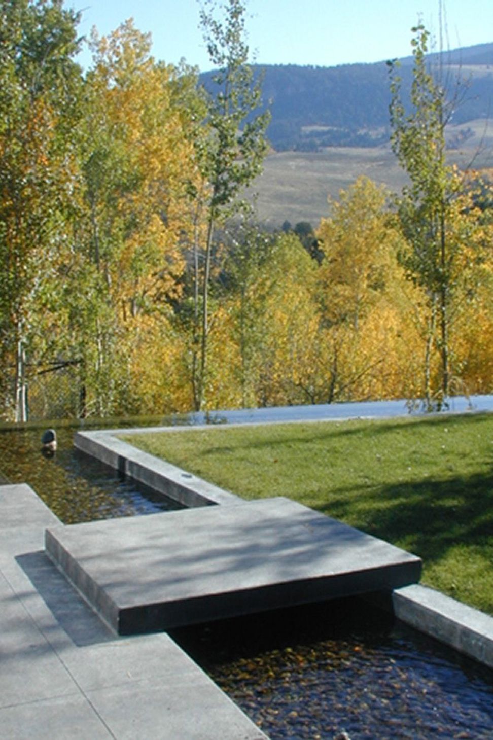New-Image-FRAME-VertSMsRGB.jpg