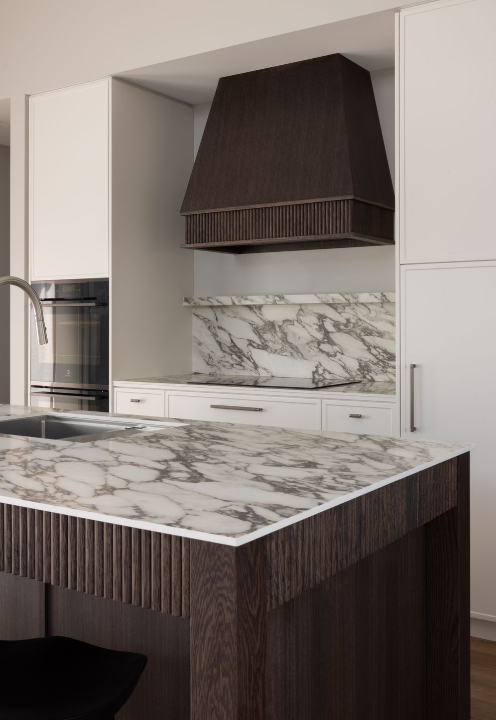 Arabesque-porcelain-kitchen-island-by-michelle-lamb.jpg