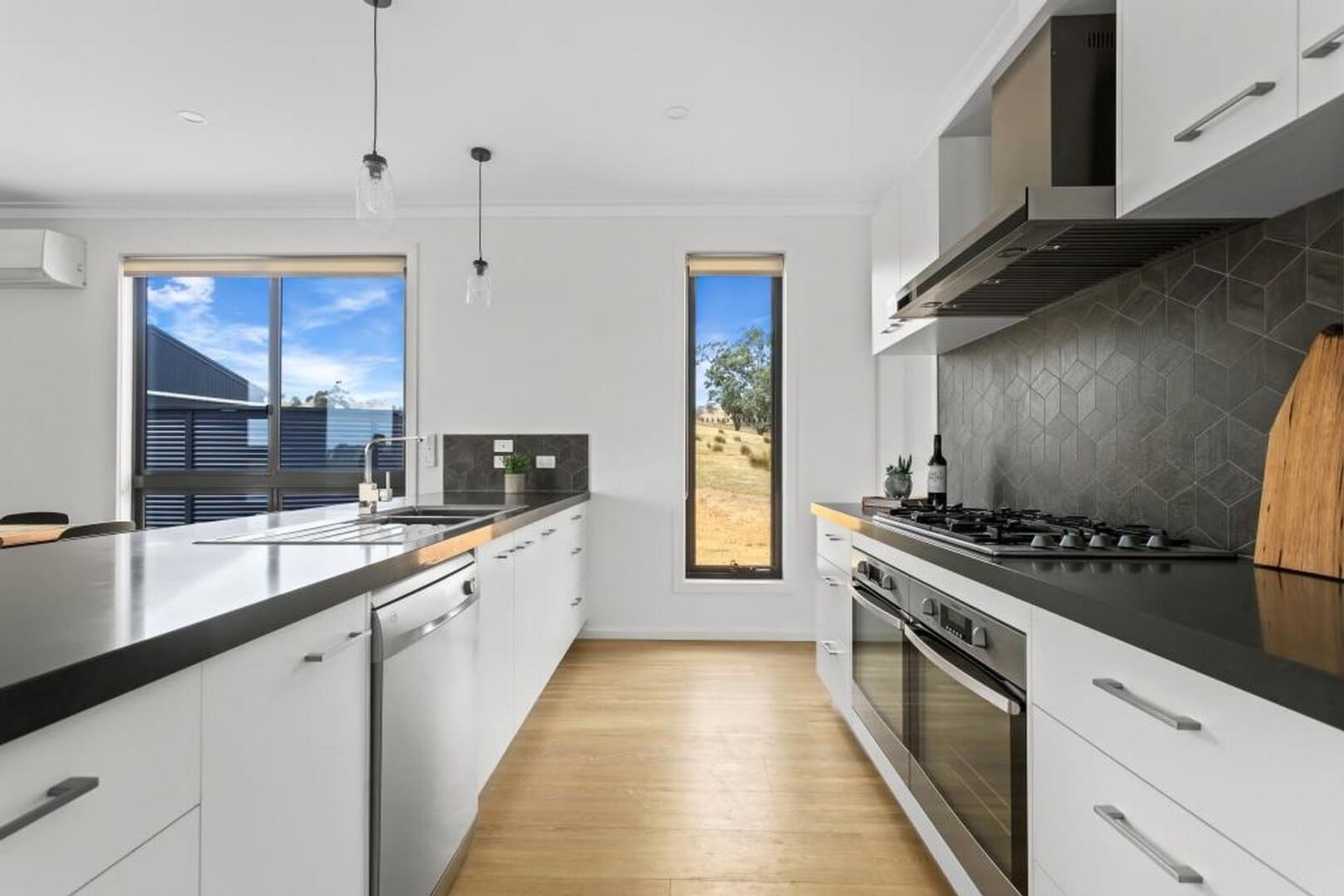 Kitchen-2-v8.jpg