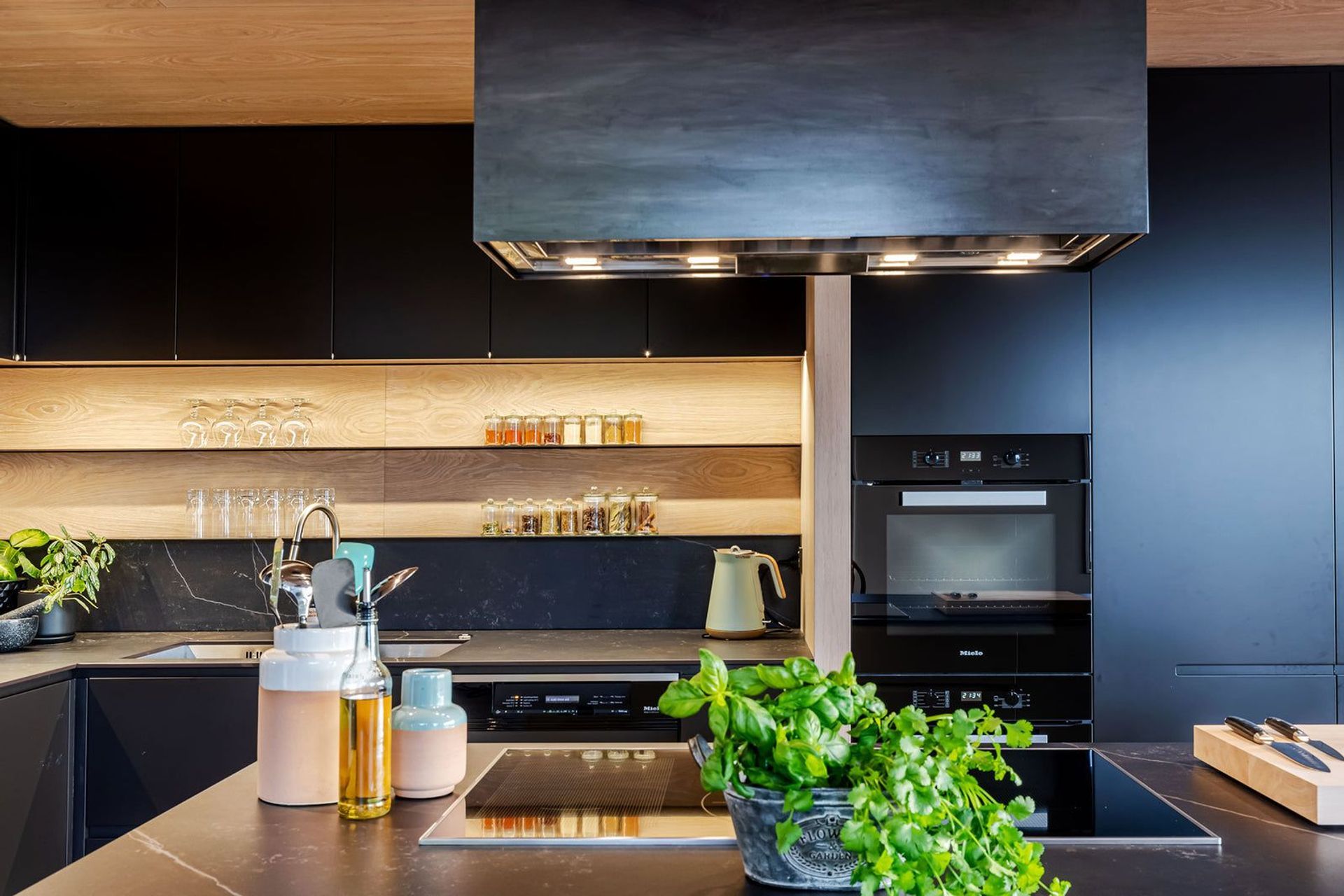 KitchenLiving-11600x.jpg