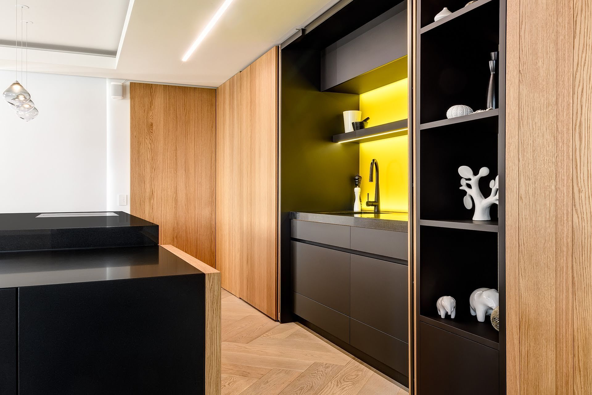 LivingDesignBellevueHeightsDSC7985-v2.jpg