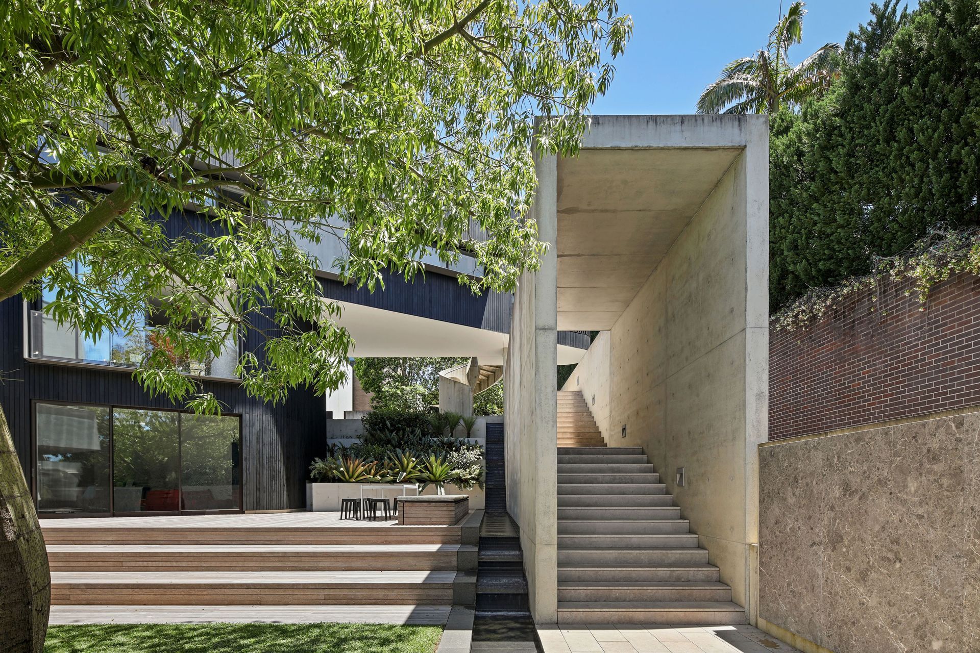 LonguevilleHouseFolioHighExterior2.jpg