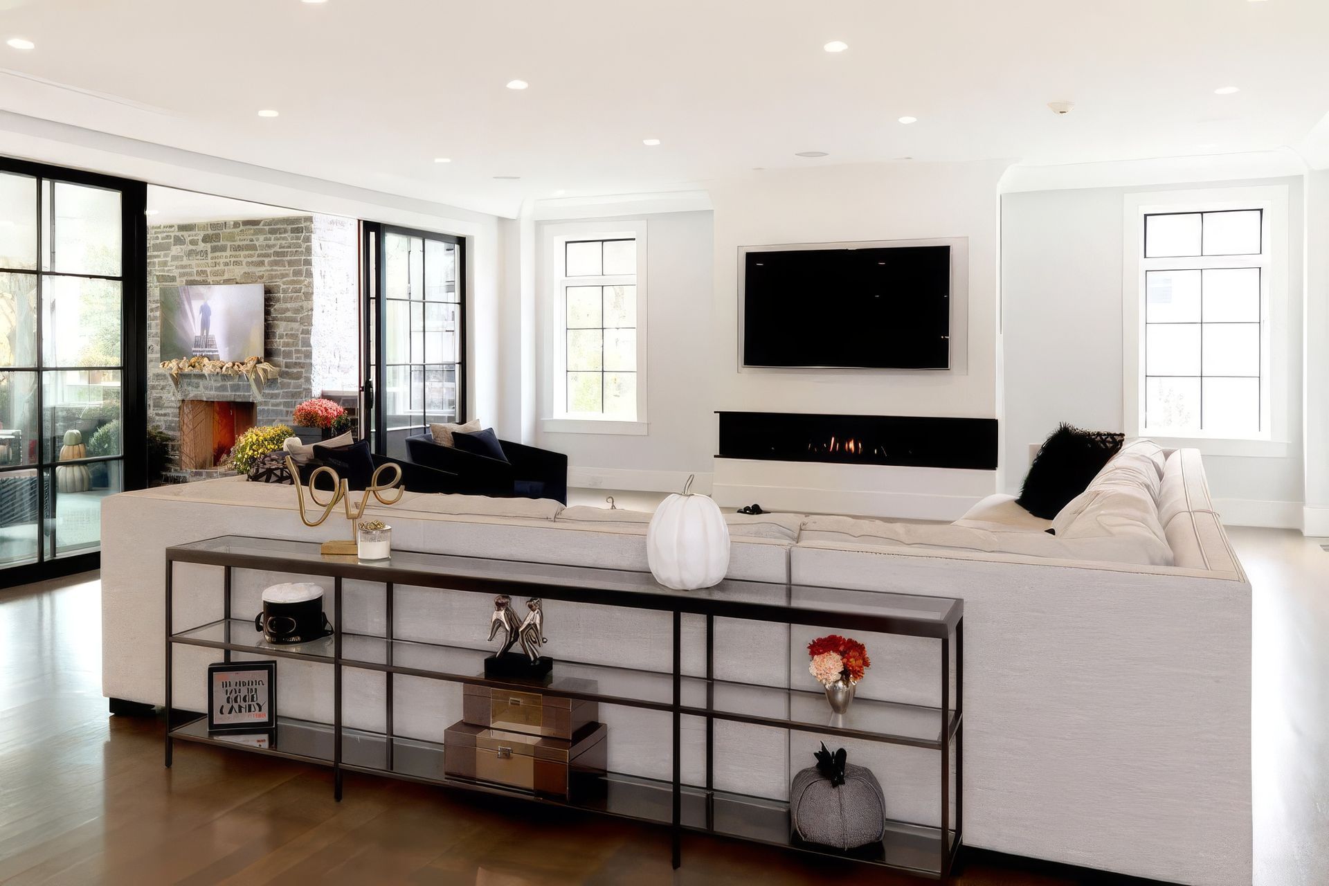 PlanArchitecture-SalemRidgeFamilyRoom-upscaled-by-Replicate.jpg