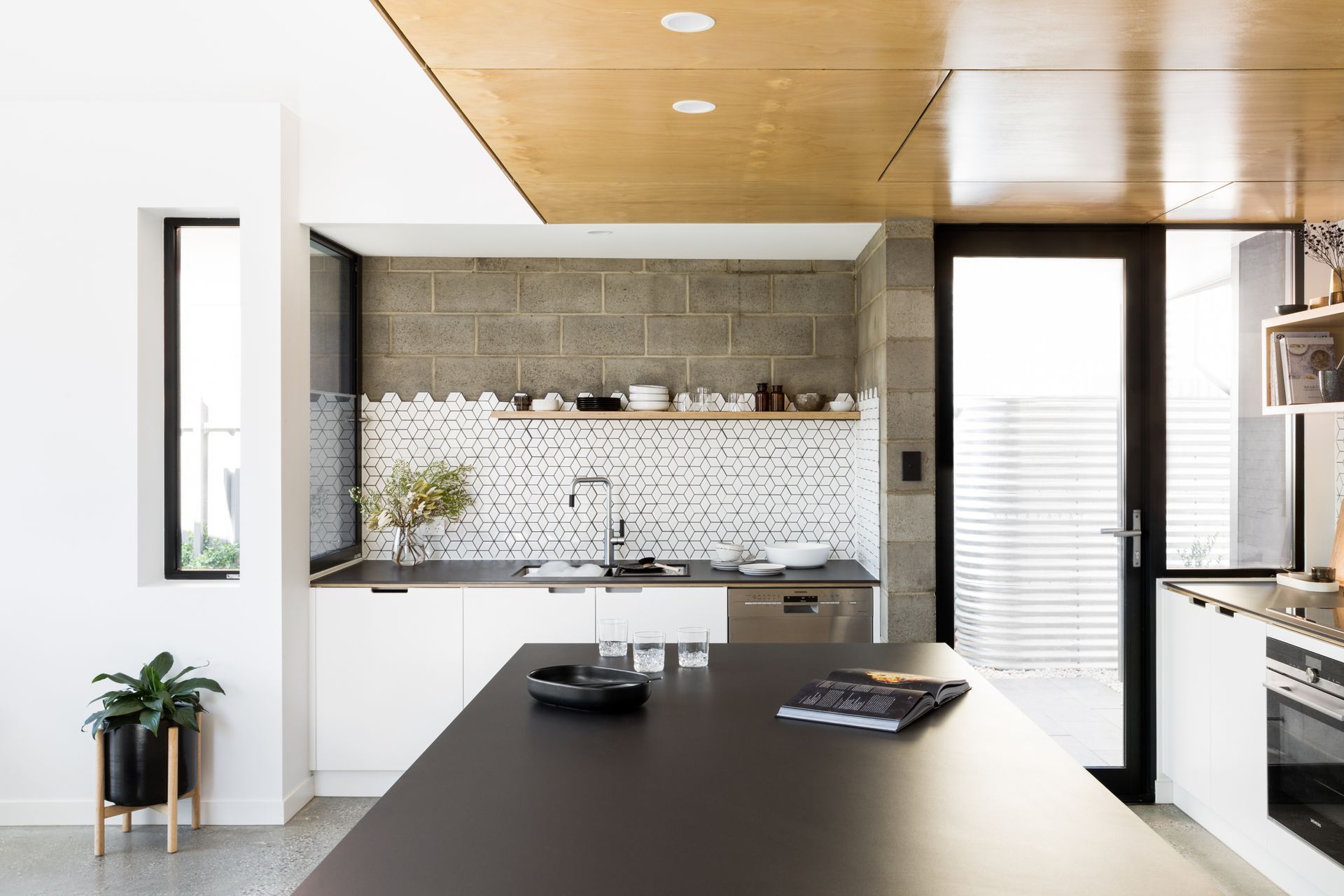 brihammond-337-spacecraft-amy-kitchen-003-HR-v3.jpg