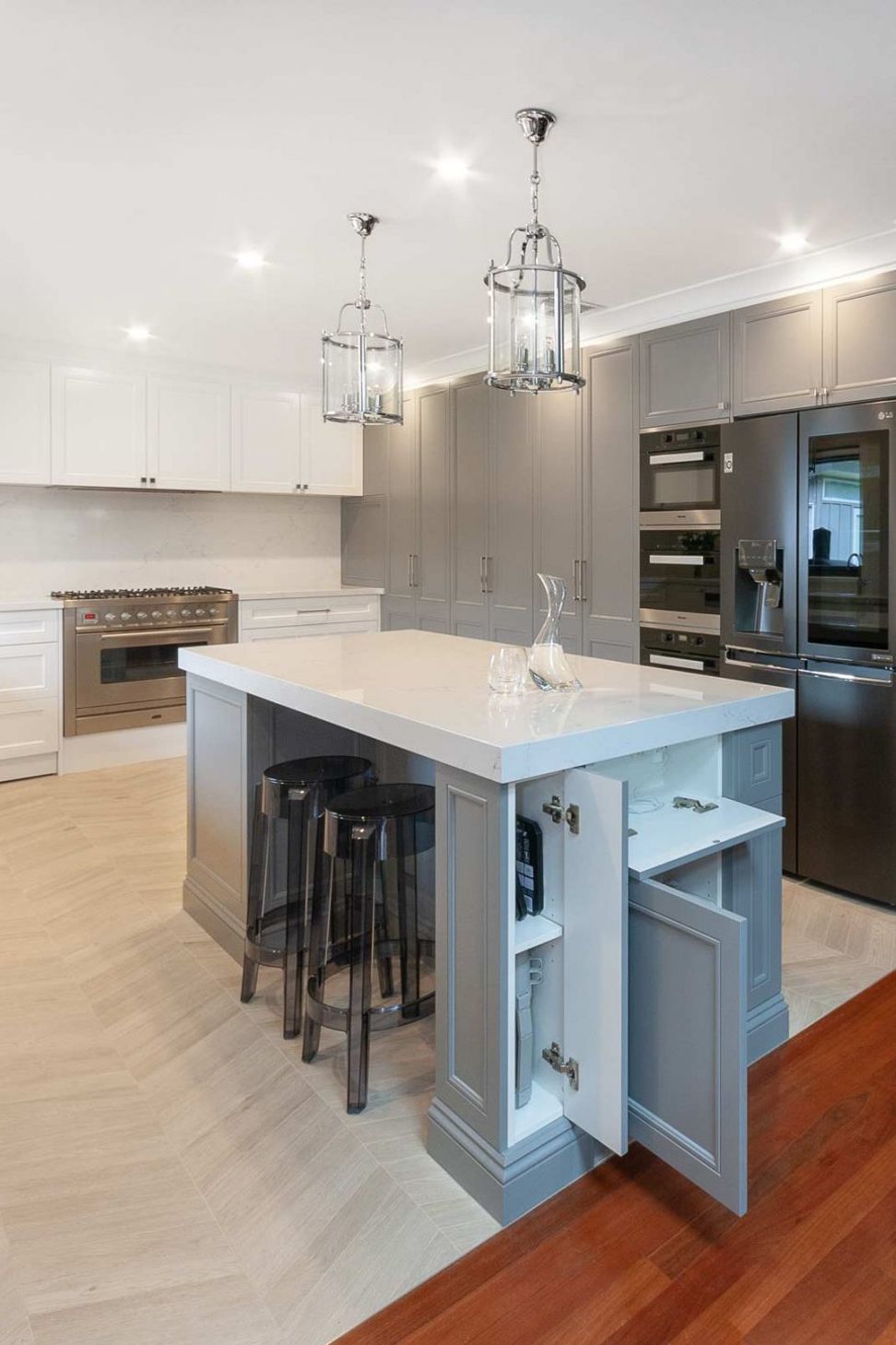 kitchen-design-dulux-LG-fridge-miele-oven-zip-tap-quantum-quartz-benchtop-ilve-cooker-franke-sink-3a-1084x1445.jpg