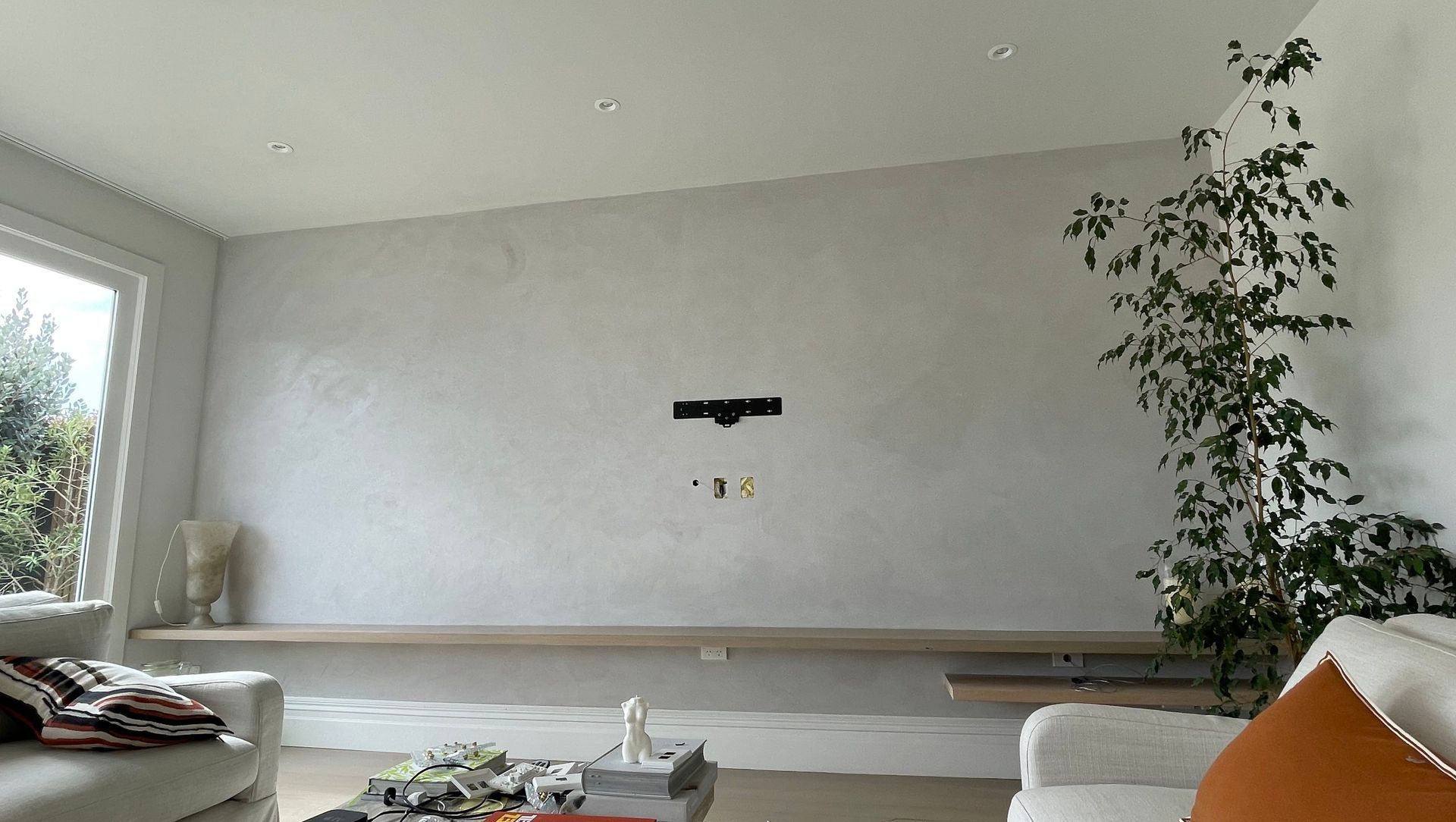 Feature wall, Marmorino banner