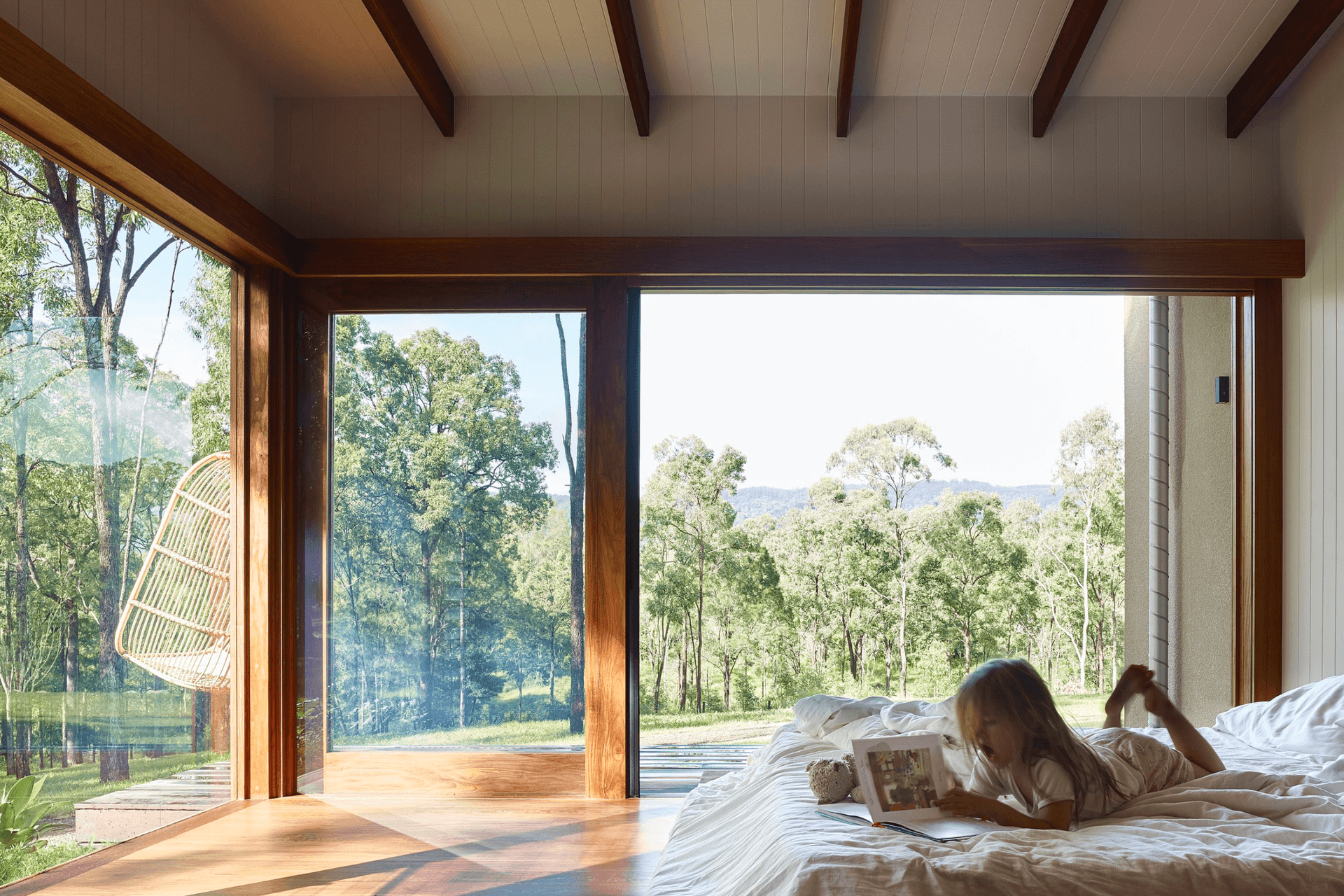 SG-Multivision-8000-DS-The-Greenhouse-Samford-Valley-QLD-Bedroom-1-.png