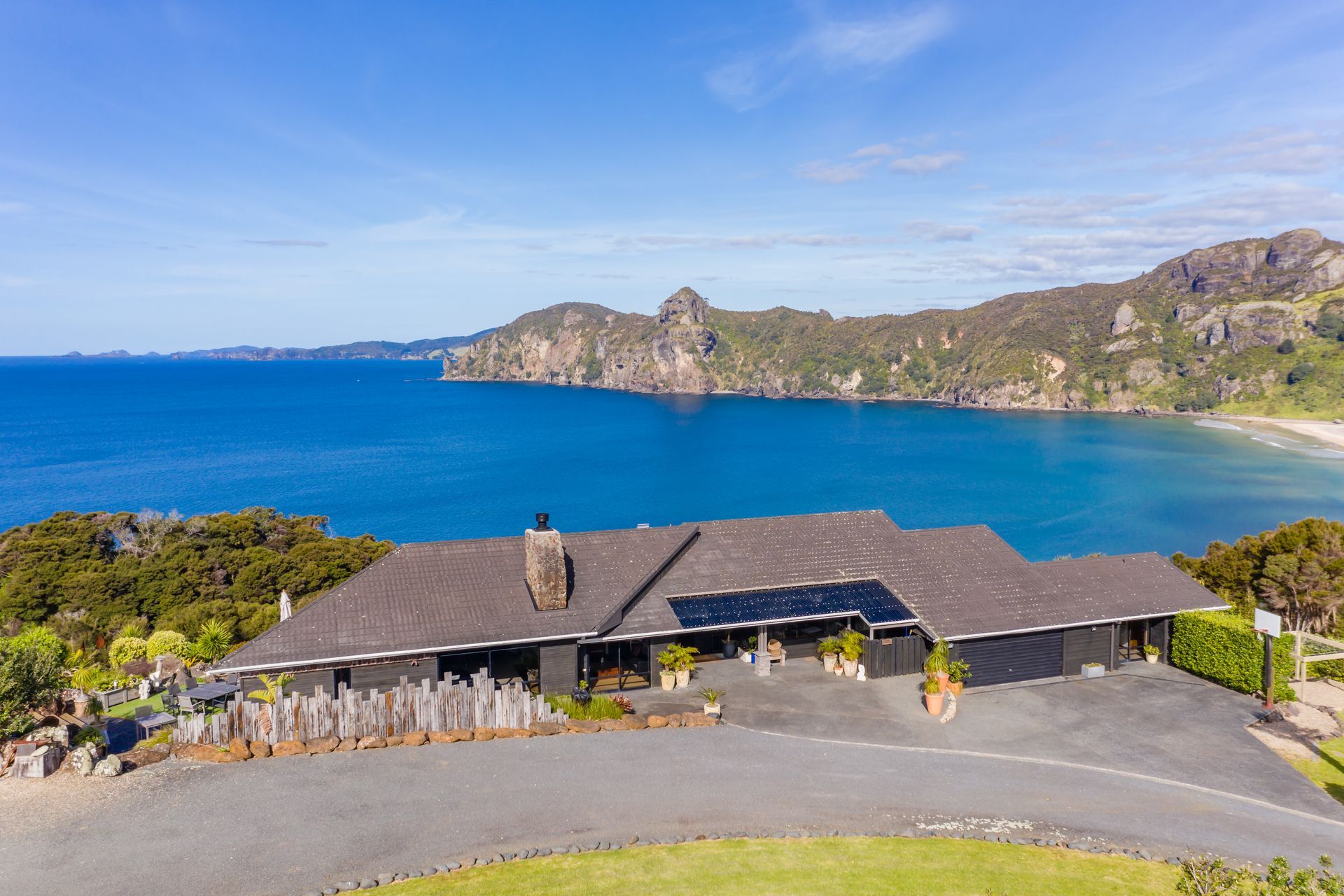 20220917Taupo-Bay-Lodge-16.jpg