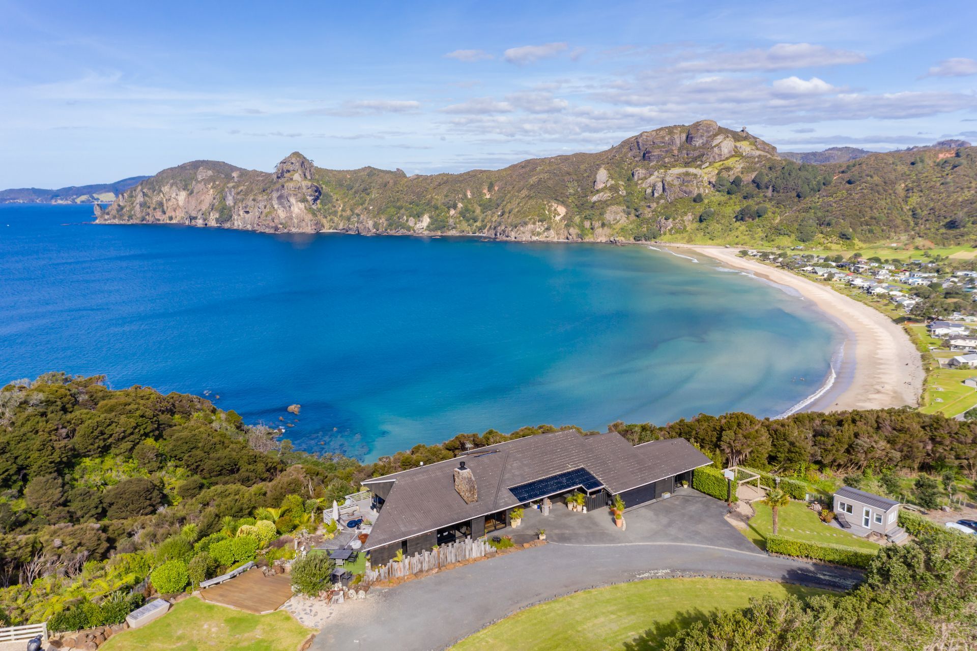 20220917Taupo-Bay-Lodge-5.jpg