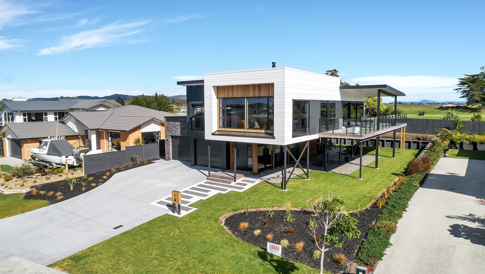 Marsden Cove- Northland- Luxury / Beach House / Outdoor Living / New Build  by Cogan Custom Homes banner