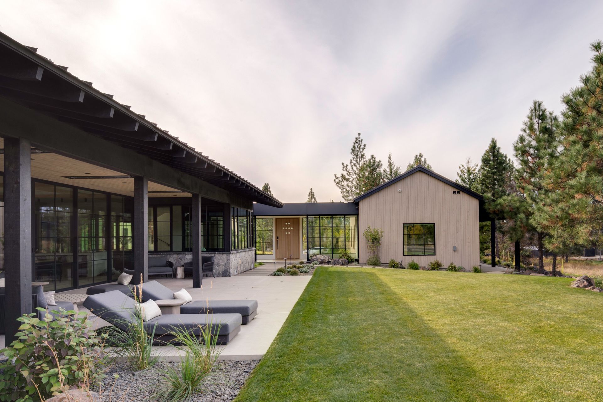 0X1A3729HDR-Pano-ap-compressed.jpg