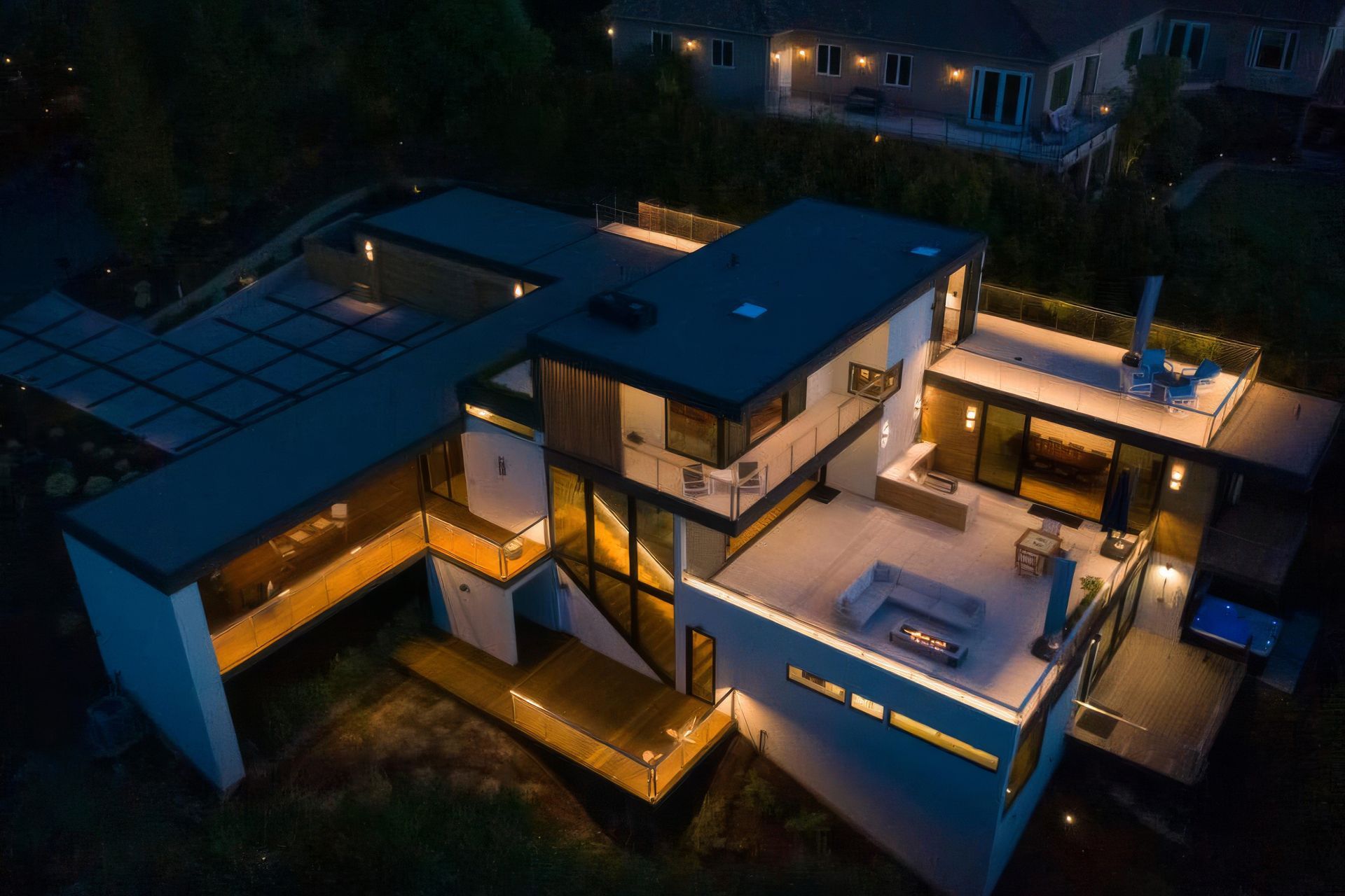 16123-Greenwood-Rd-Monte-large-006-111-Back-of-House-1500x1000-72dpi-800x600-upscaled-by-Replicate.jpg