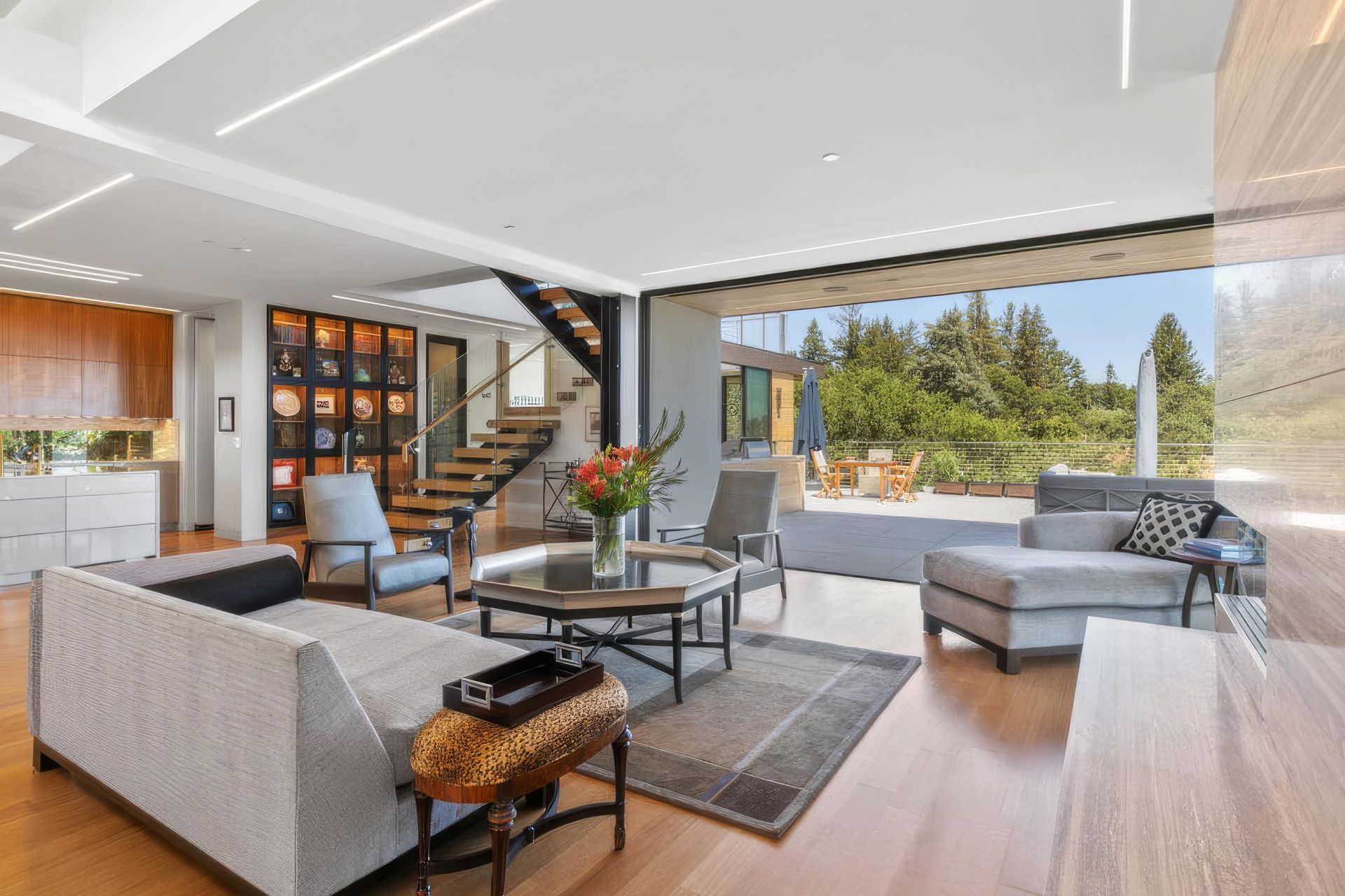 16123-Greenwood-Rd-Monte-large-013-024-Living-Room-from-Fireplace-1500x1000-72dpi-800x600-upscaled-by-Replicate.jpg