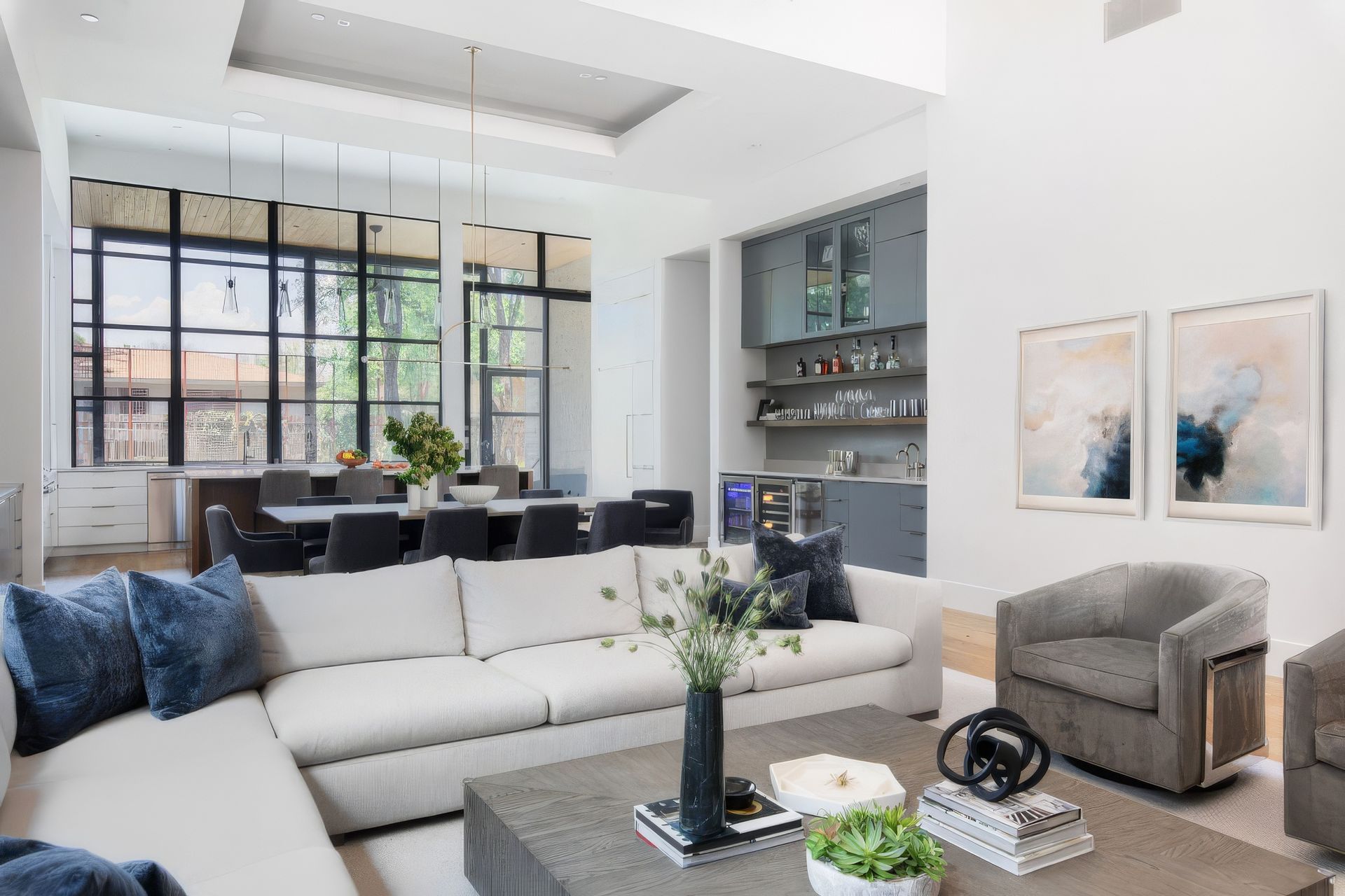 2404-Marlton-Drive-Austin-TX-2021-14-1024x683-upscaled-by-Replicate.jpg