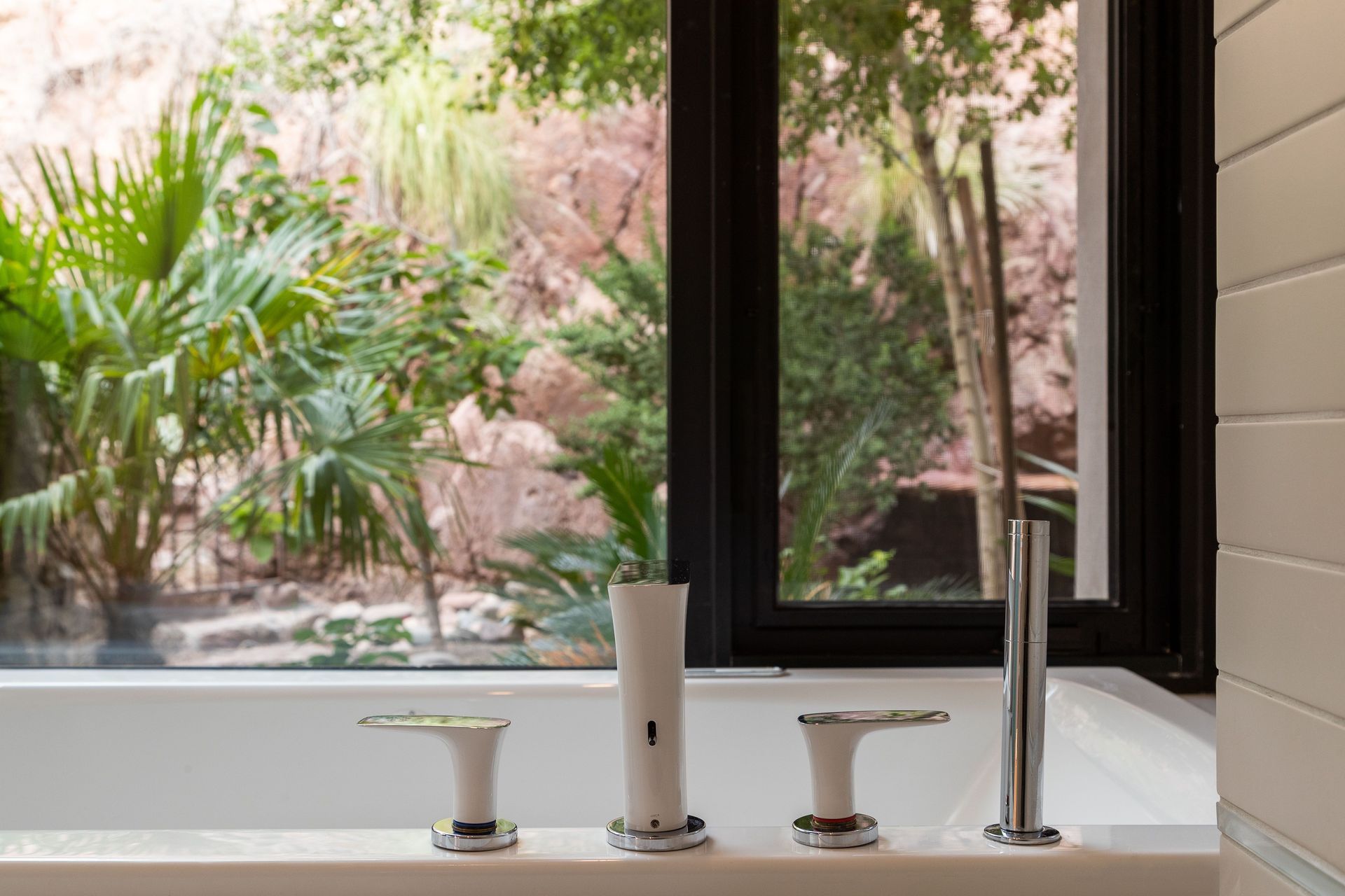 4-Master-Bathroom-7.jpg