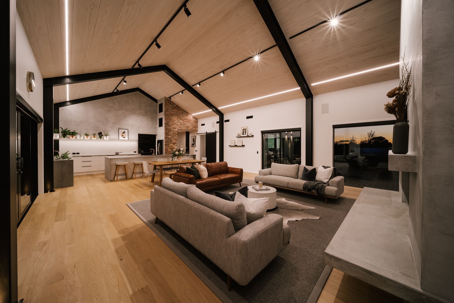 The Bradburys Build