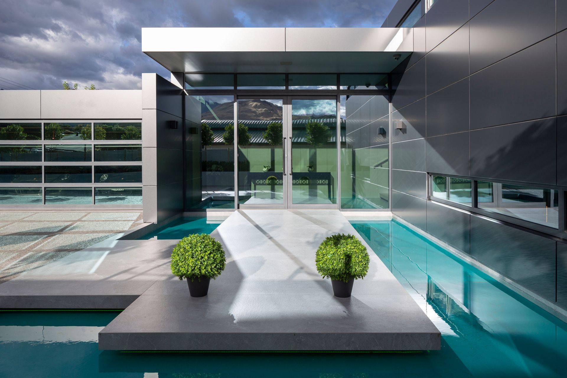 709PeninsularRoadKelvinHeights013.jpg