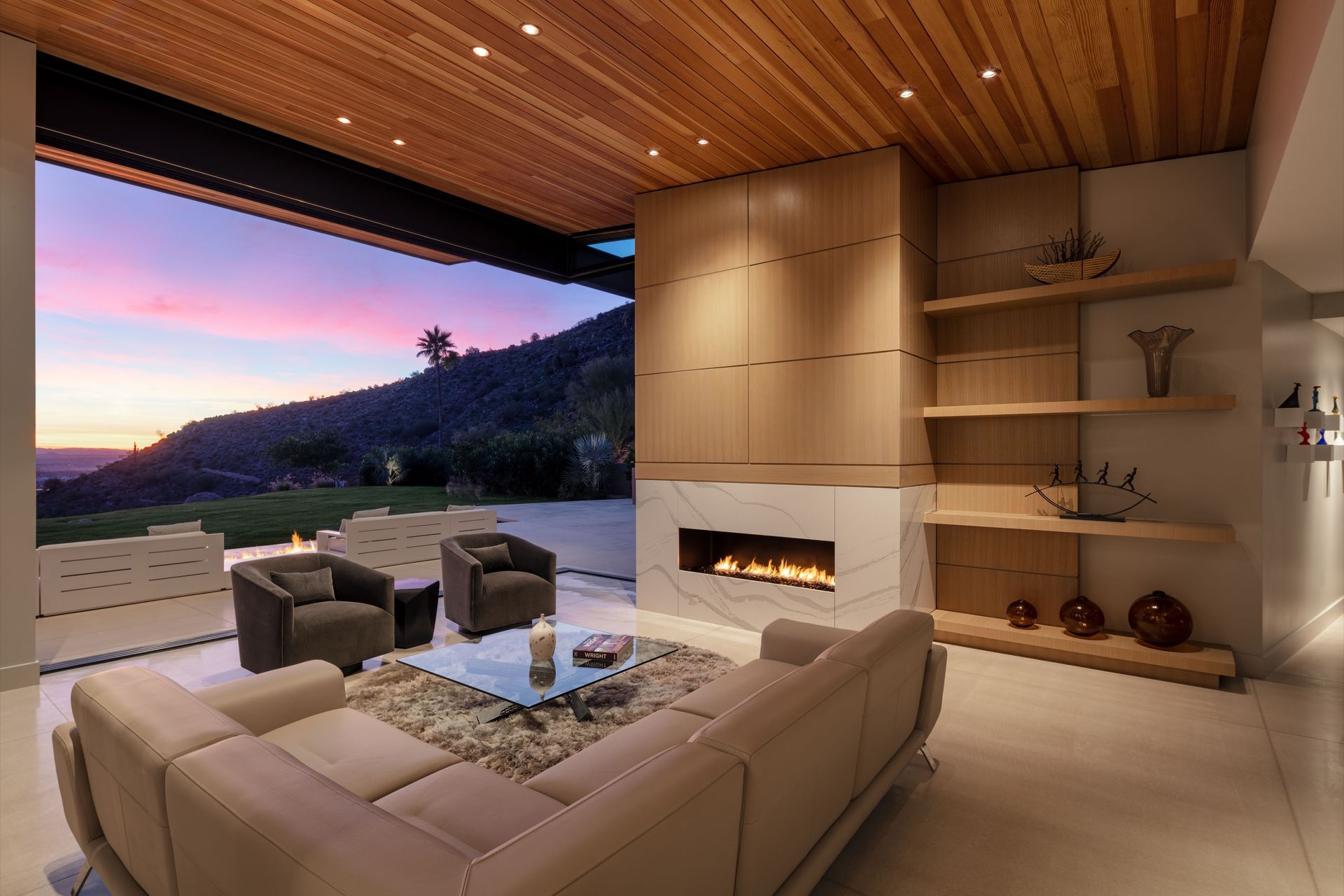 8-Lounge-4-ap-compressed.jpg