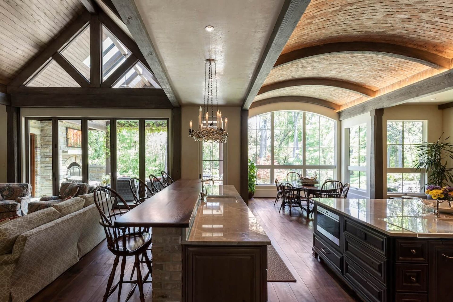 8565210419DouglasElliman.jpg
