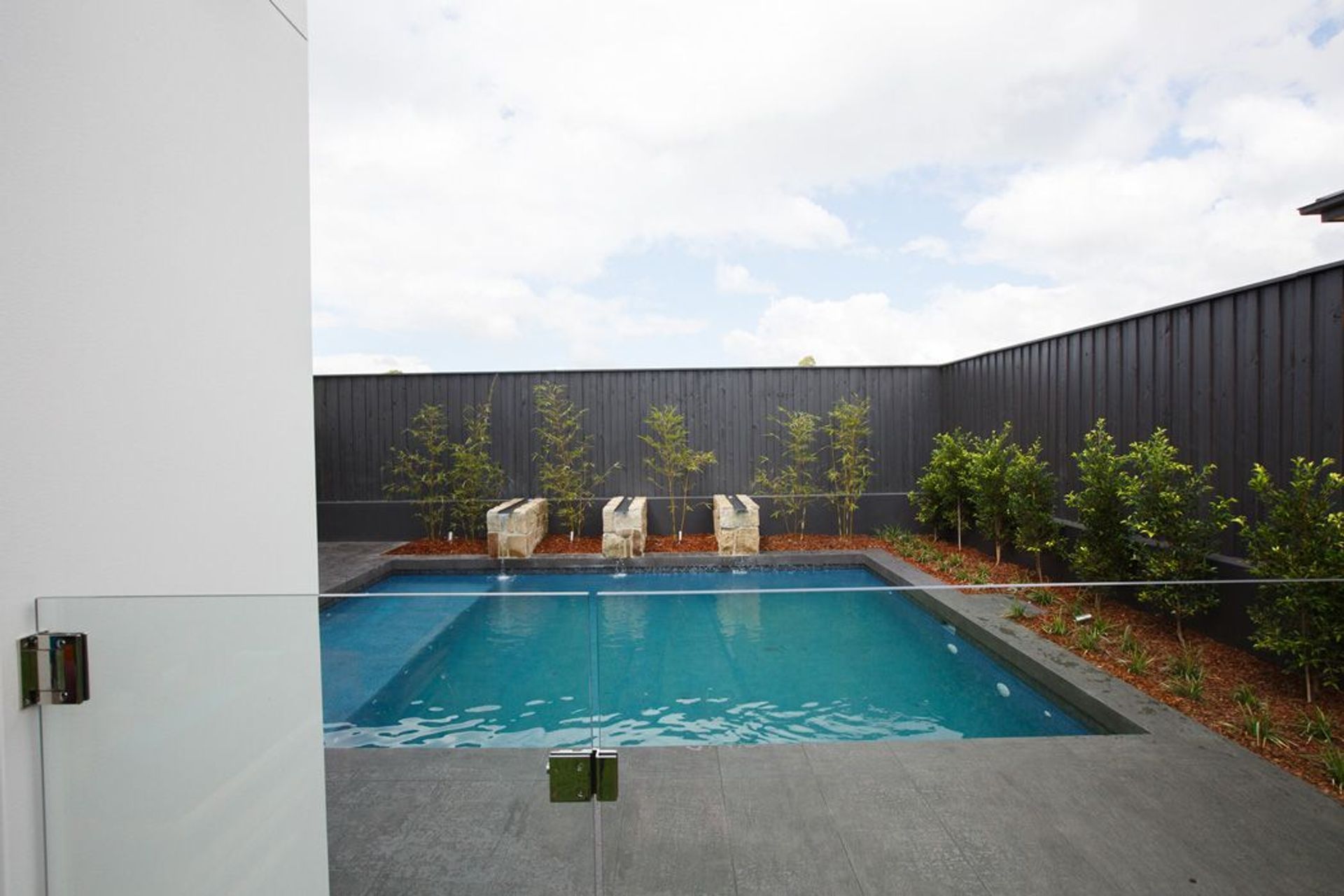 Aria Display Home