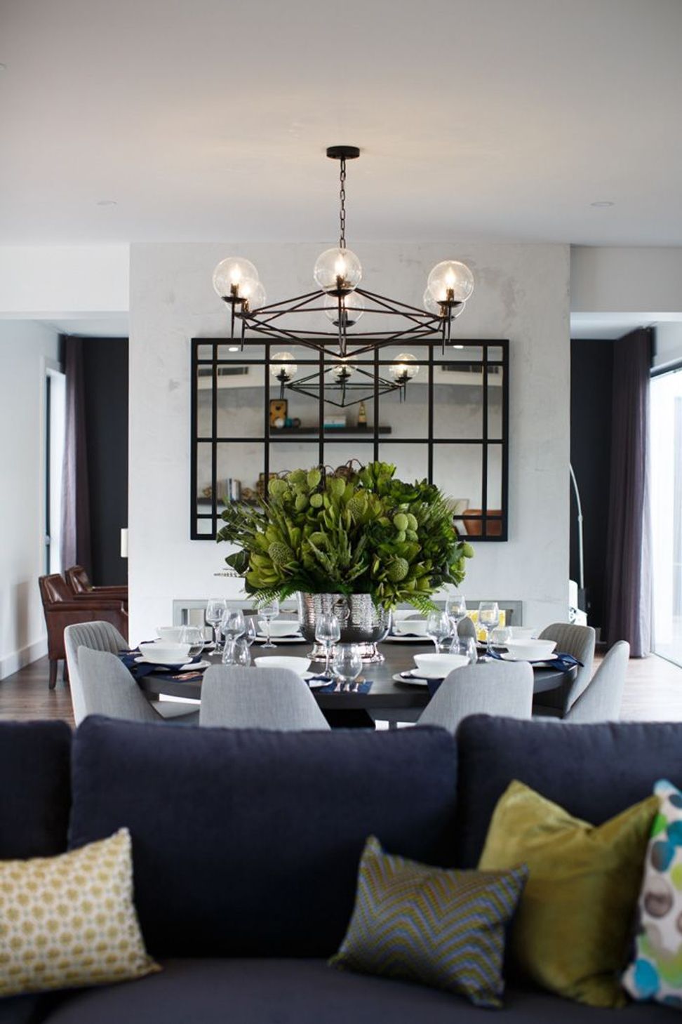 Aria Display Home