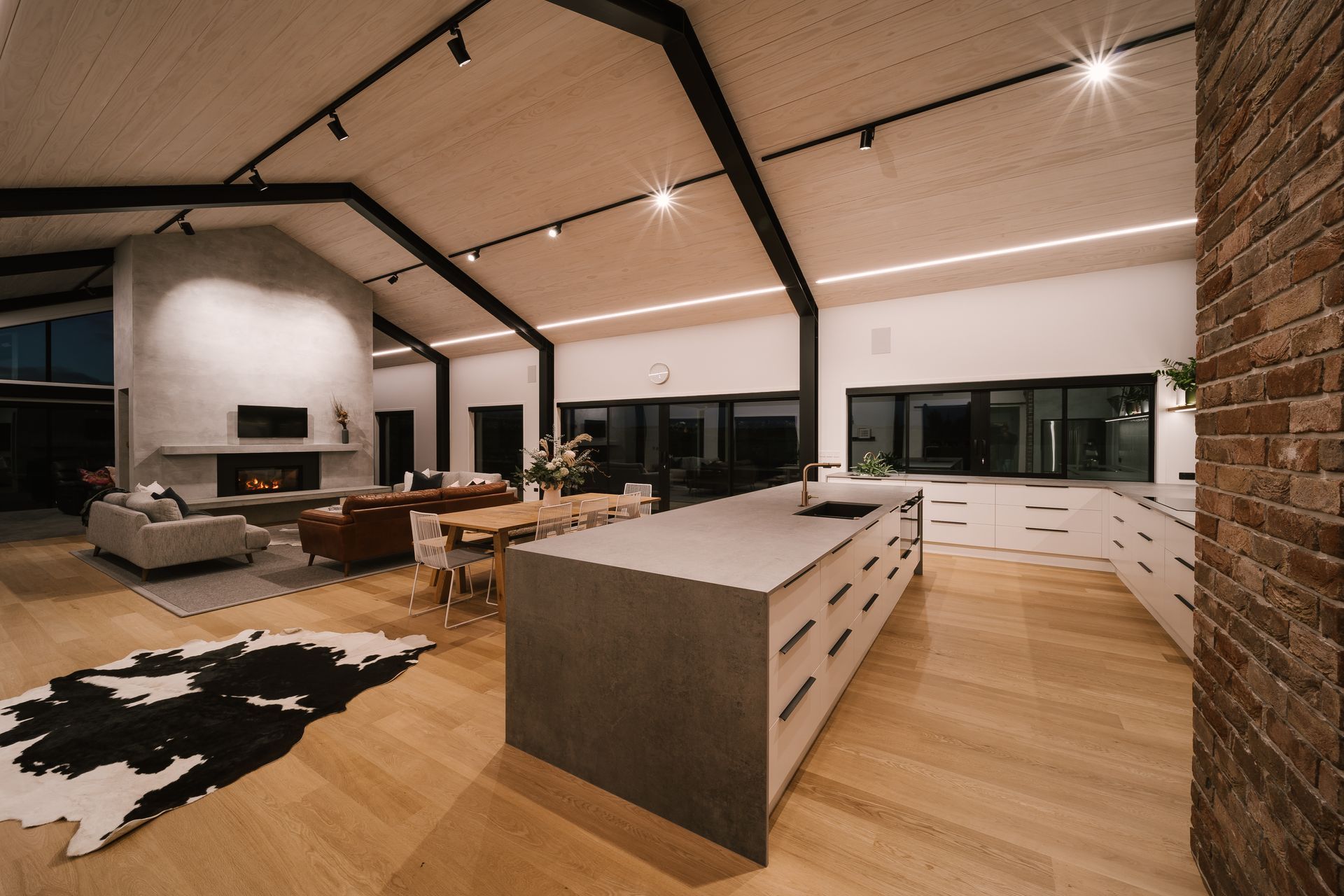 The Bradburys Build