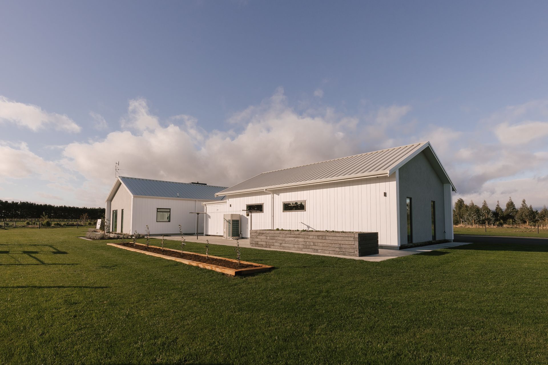 The Bradburys Build