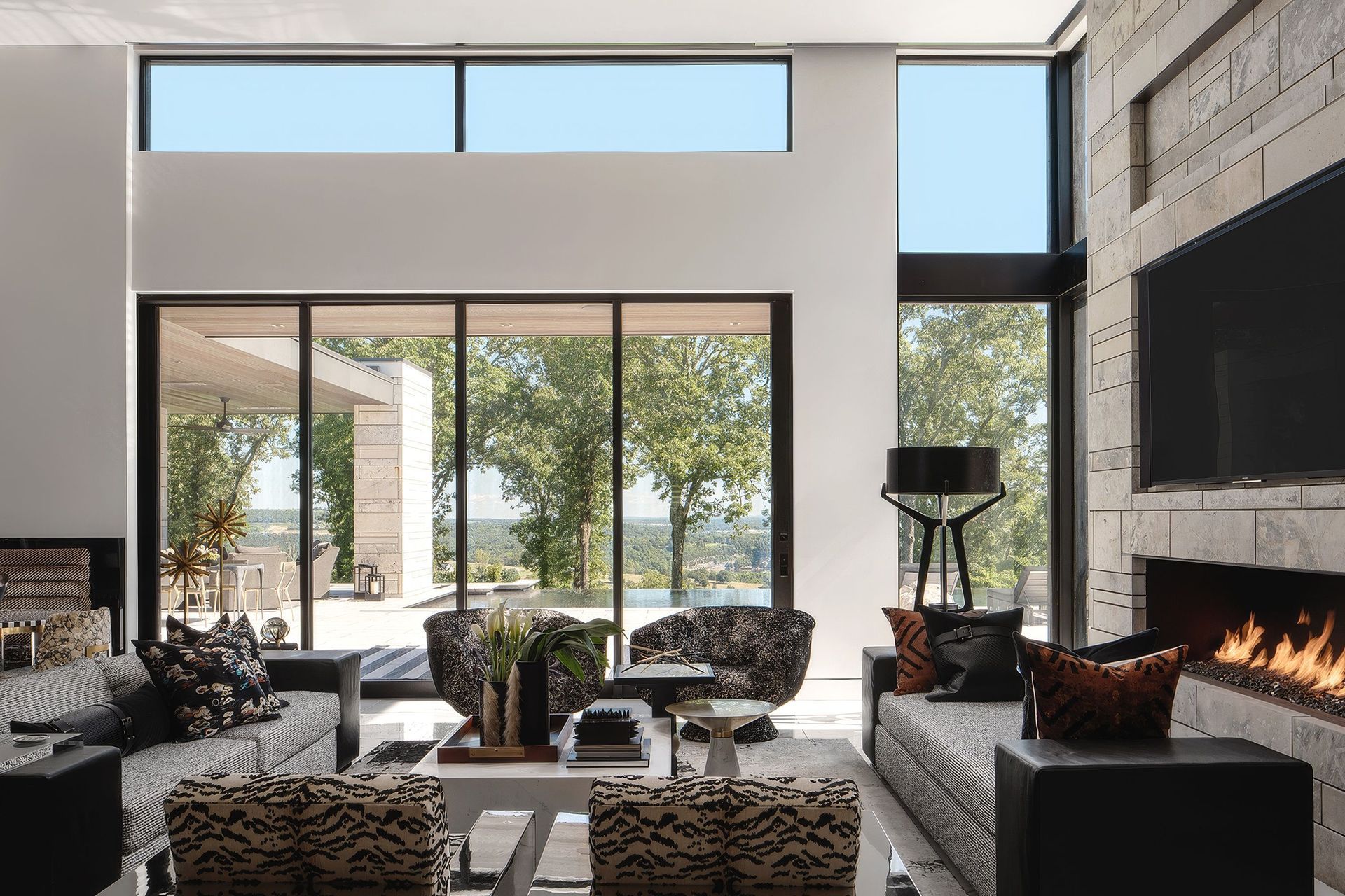 Fayetteville-Modern-ALIGN-Austin-Architects-11-upscaled-by-Replicate.jpg