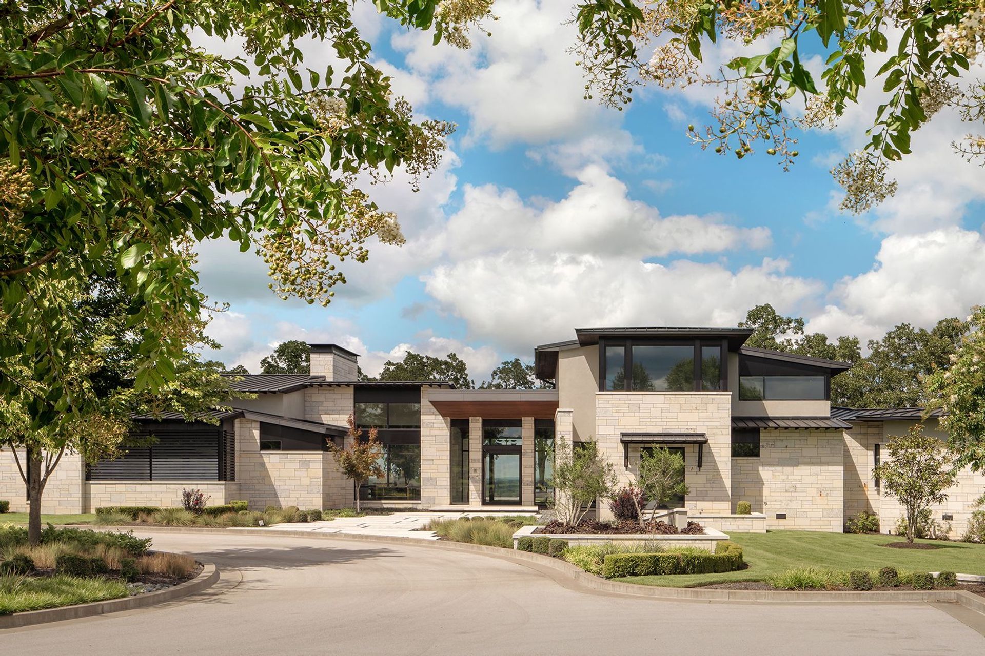 Fayetteville-Modern-ALIGN-Austin-Architects-48-v2.jpg