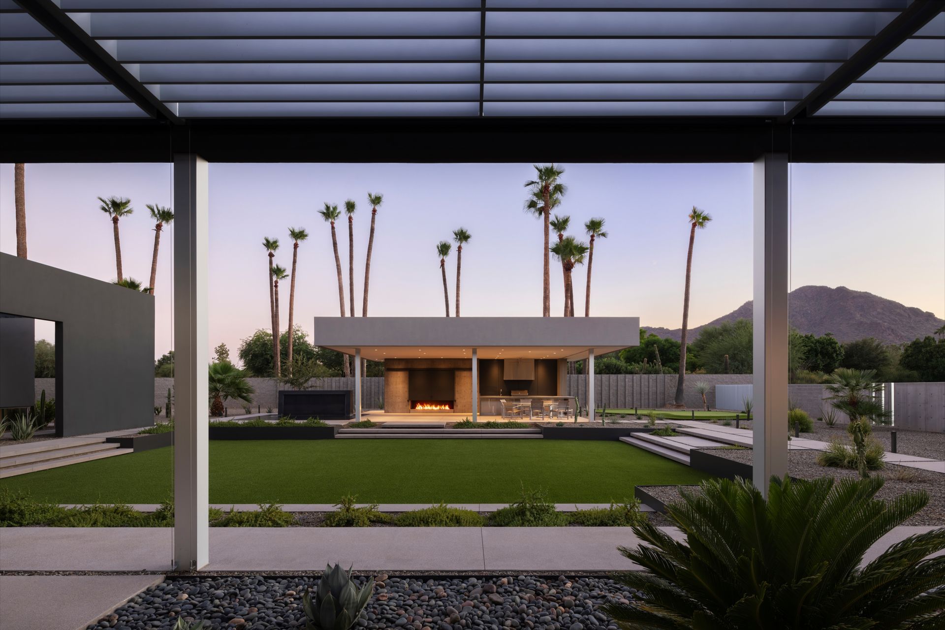 KendleDesignWhite-Wing2110-ap-compressed.jpg