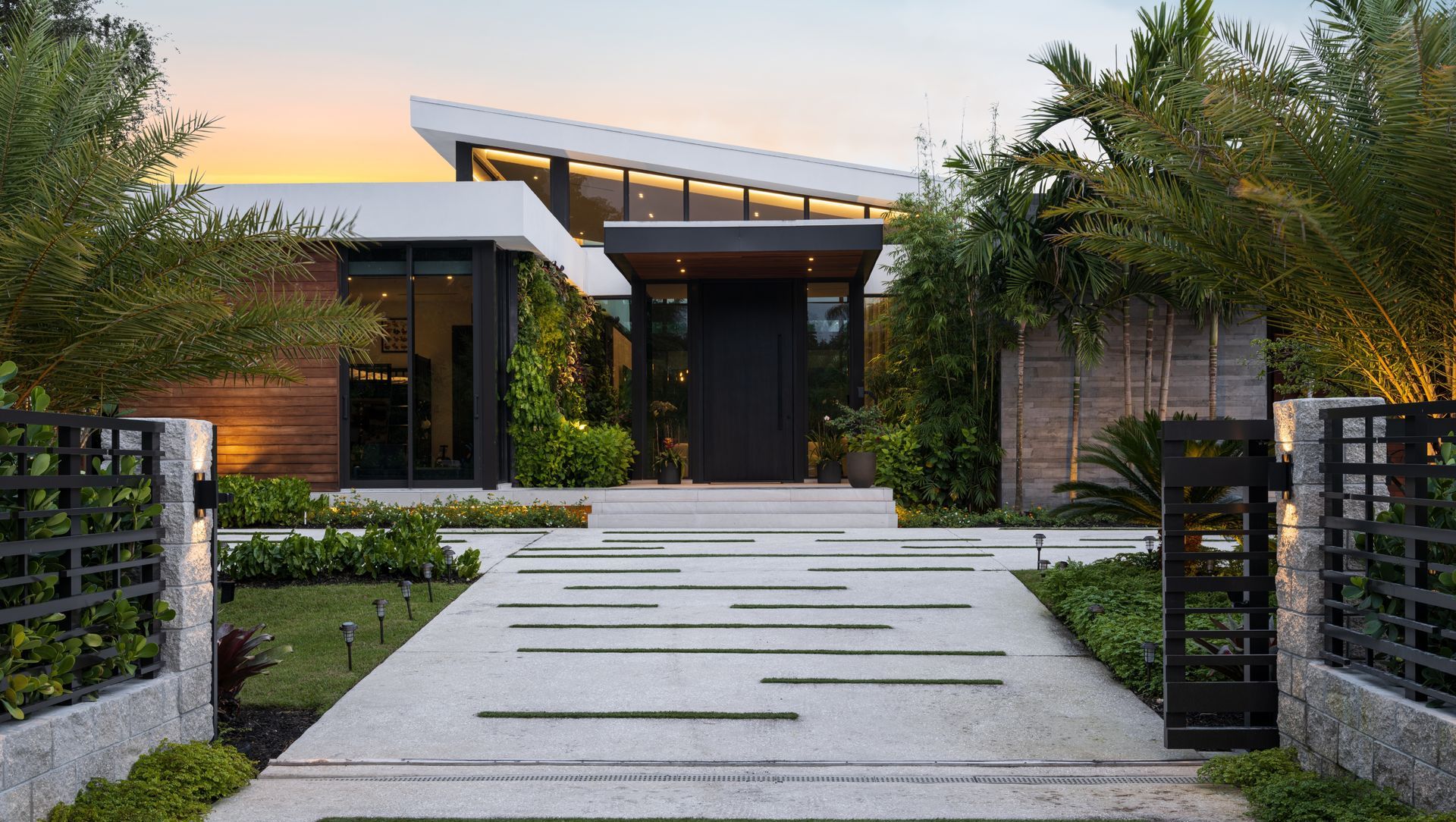 ZAM Residence, Pincrest banner