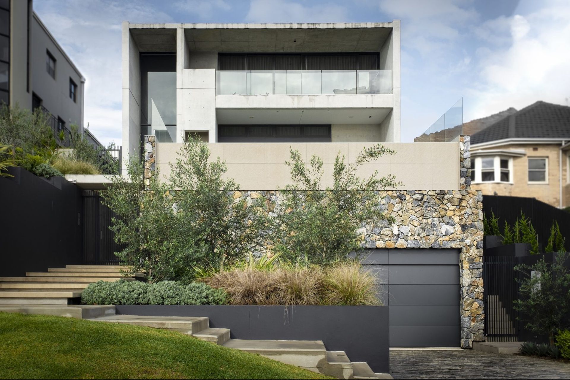 ##Lurline Bay House