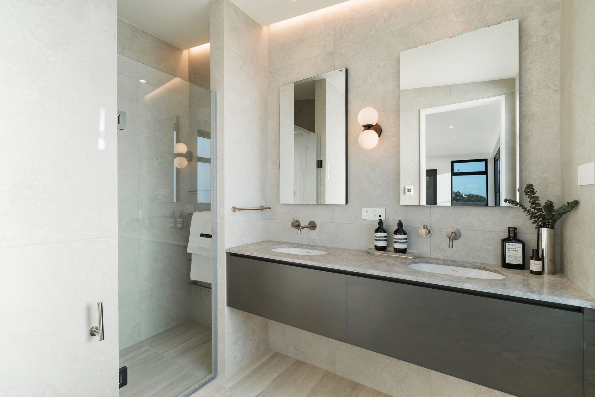 Ensuite Formal Lounge | Westmere House | Residential New-Build | Macfie Architecture