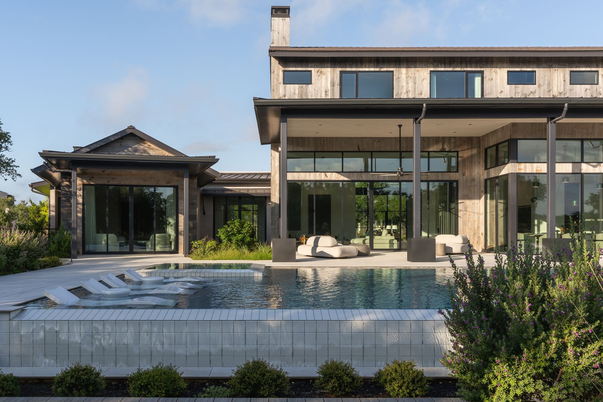 Modern-Showcase-Driftwood-Texas-Home-ALIGN-Austin-Architects-5.jpg