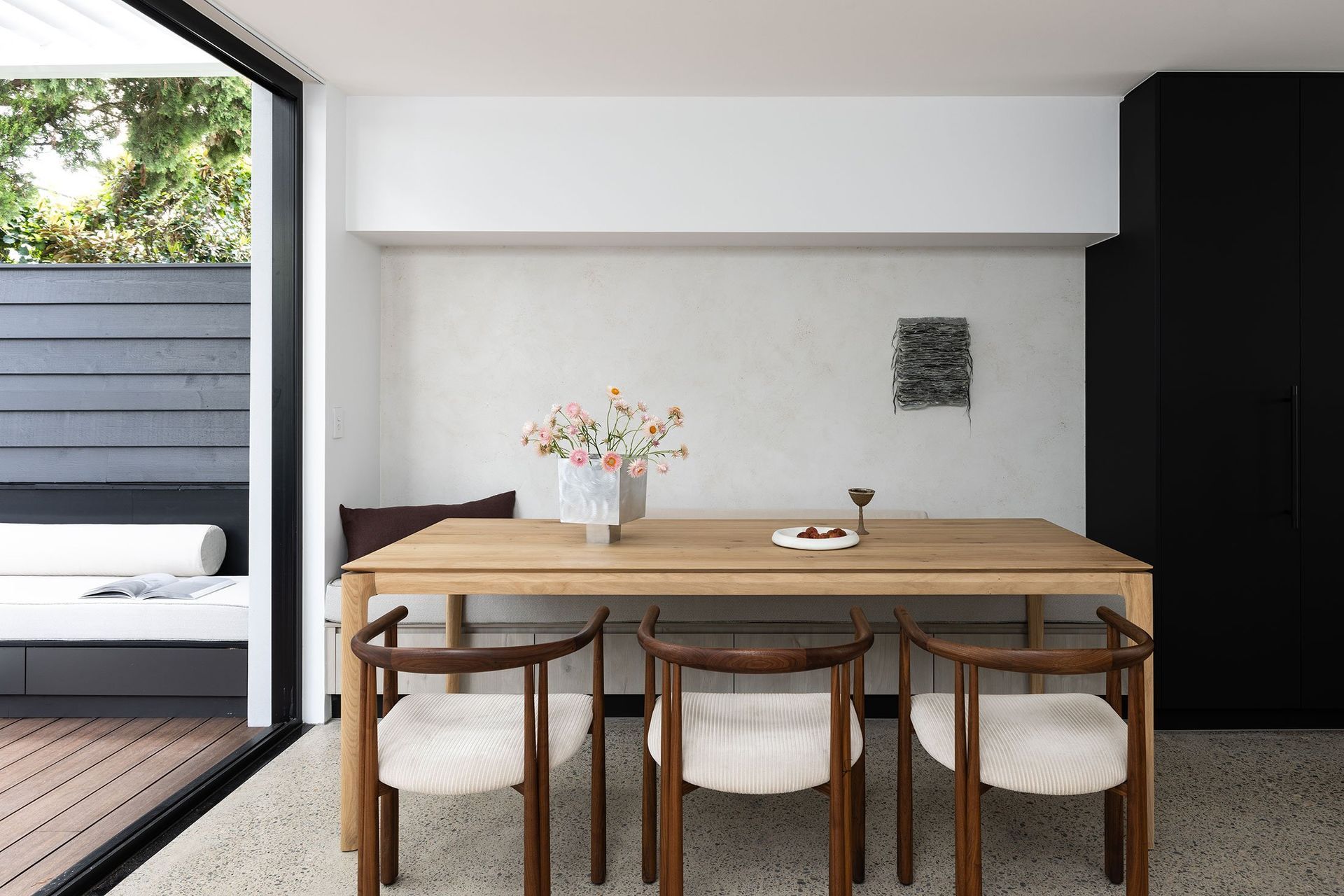 NorthSydney-northshore-interiordesign-Outdoordining-studiobelle-luxuryhomes.jpg
